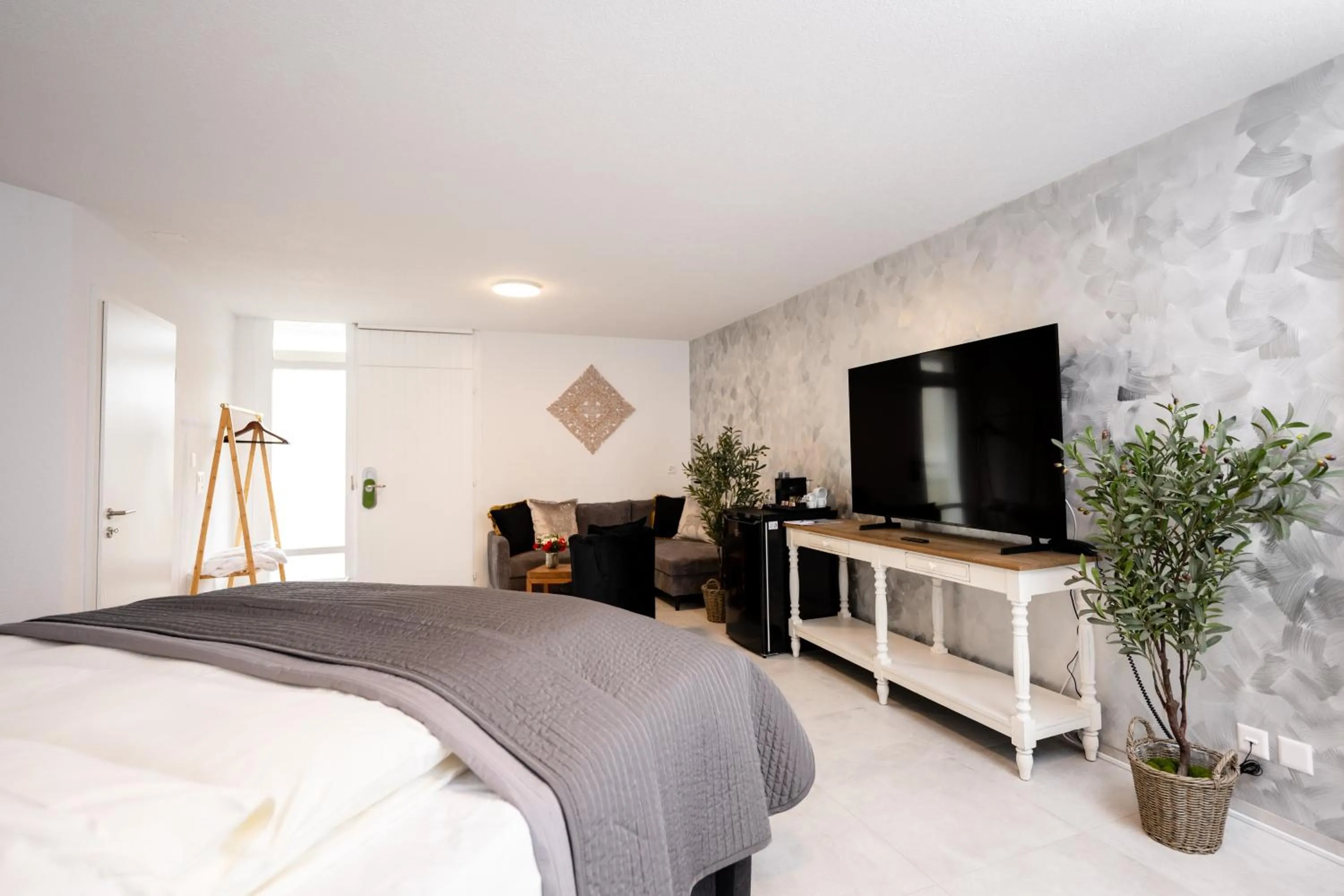 Bed in Hotel Egerkingen, idealer Zwischenstopp