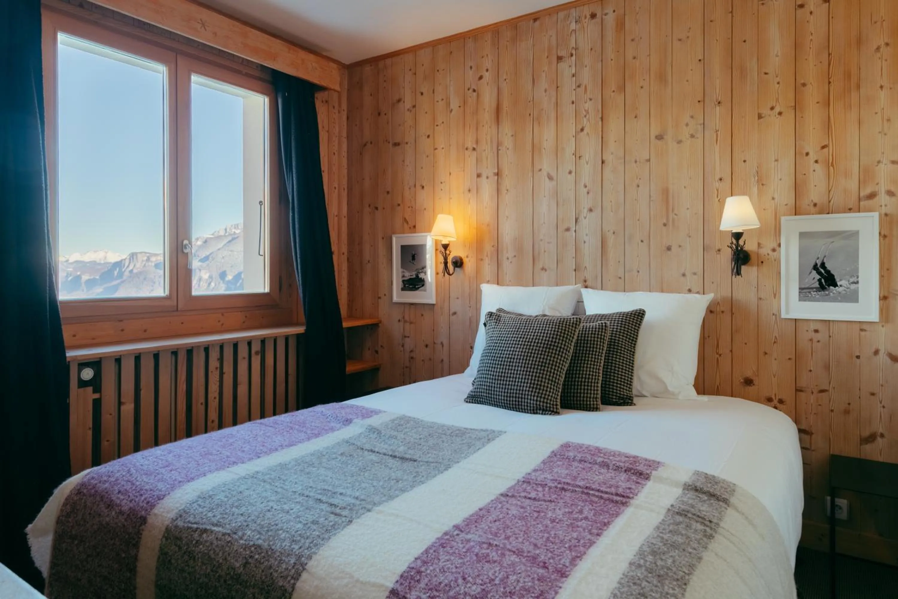 Bed in Hôtel Le Caprice Des Neiges Combloux