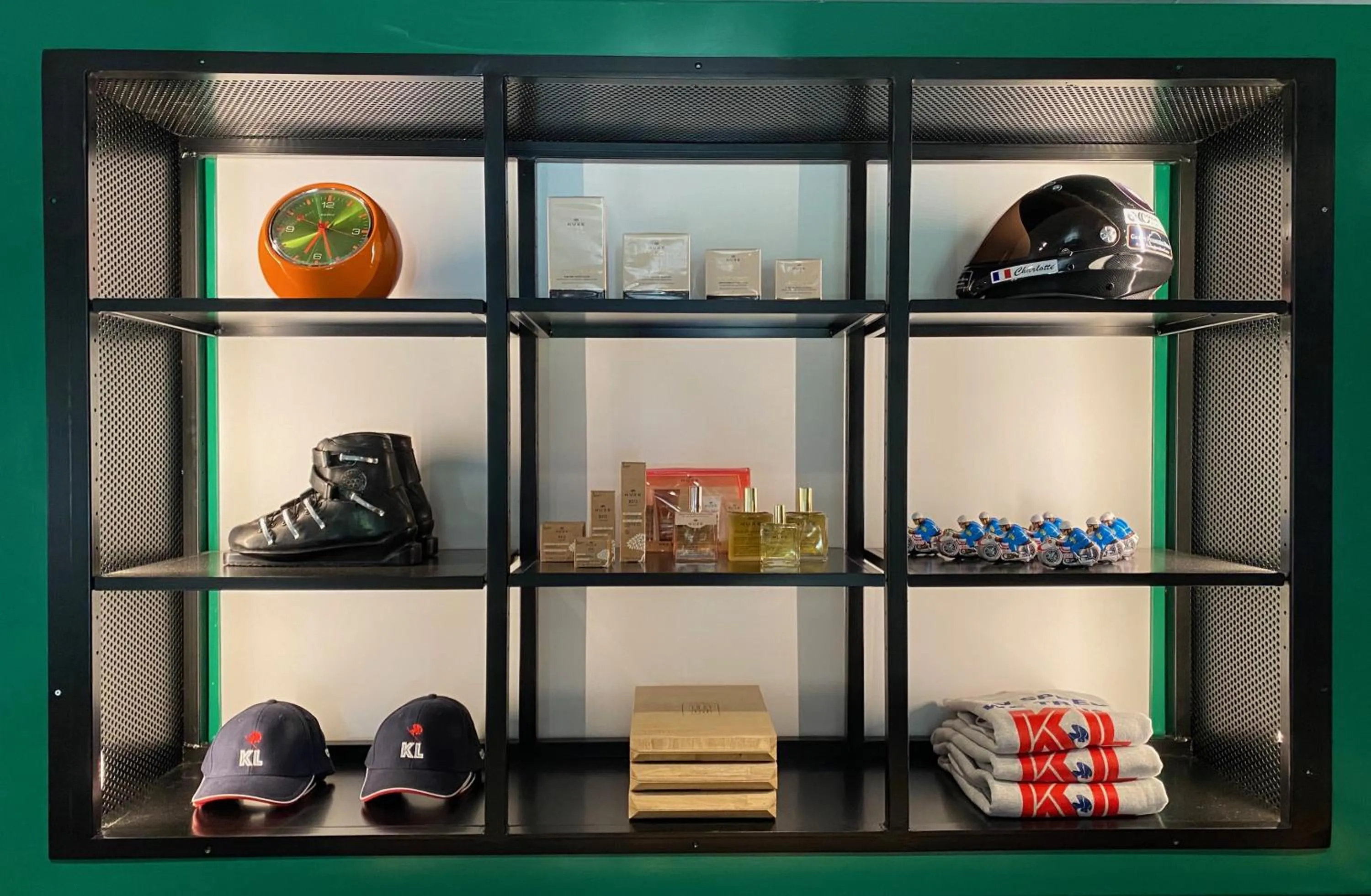 On-site shops in Hôtel 16 | 150 Montagne & Spa Nuxe