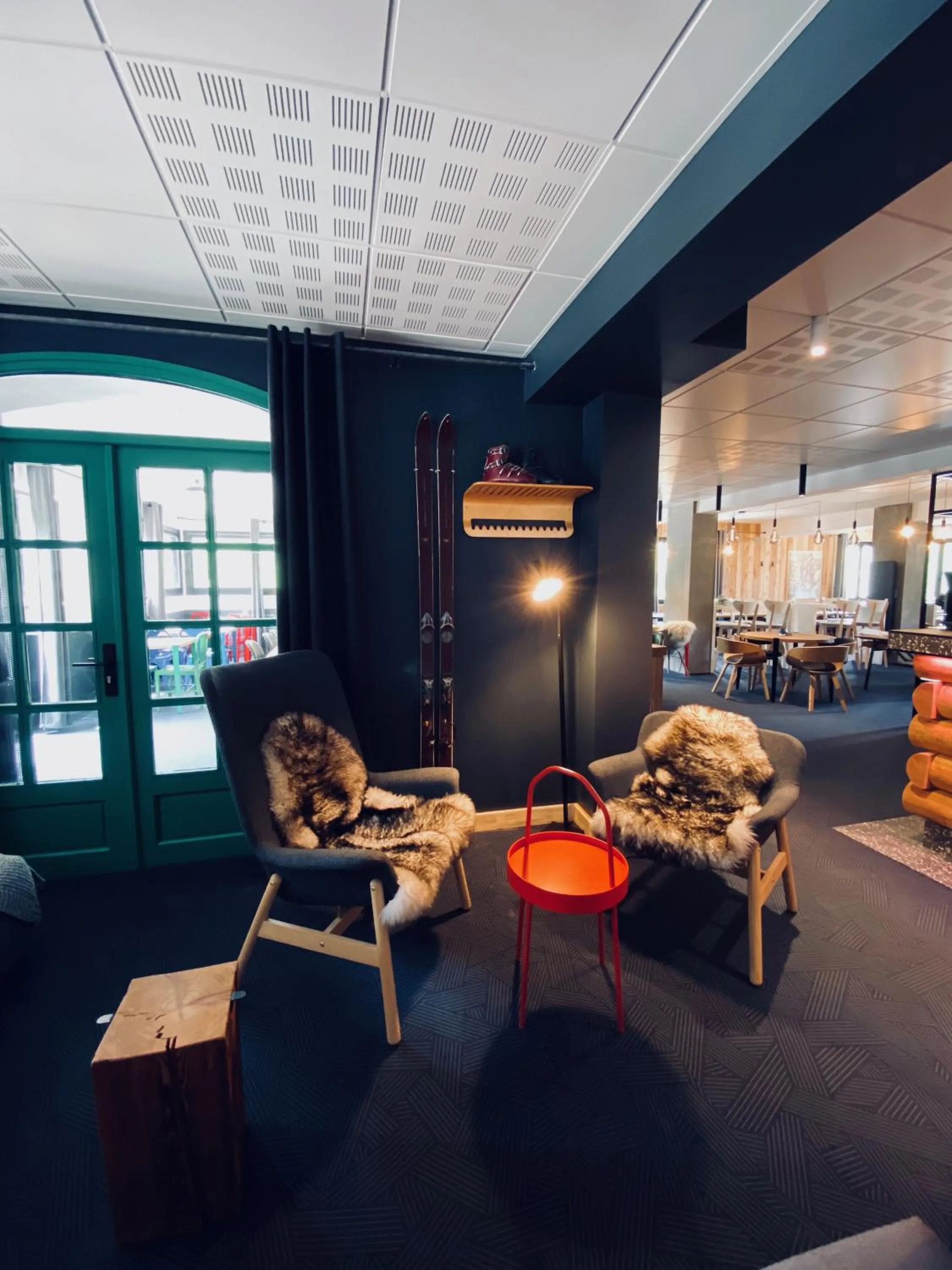 Lounge or bar in Hôtel 16 | 150 Montagne & Spa Nuxe