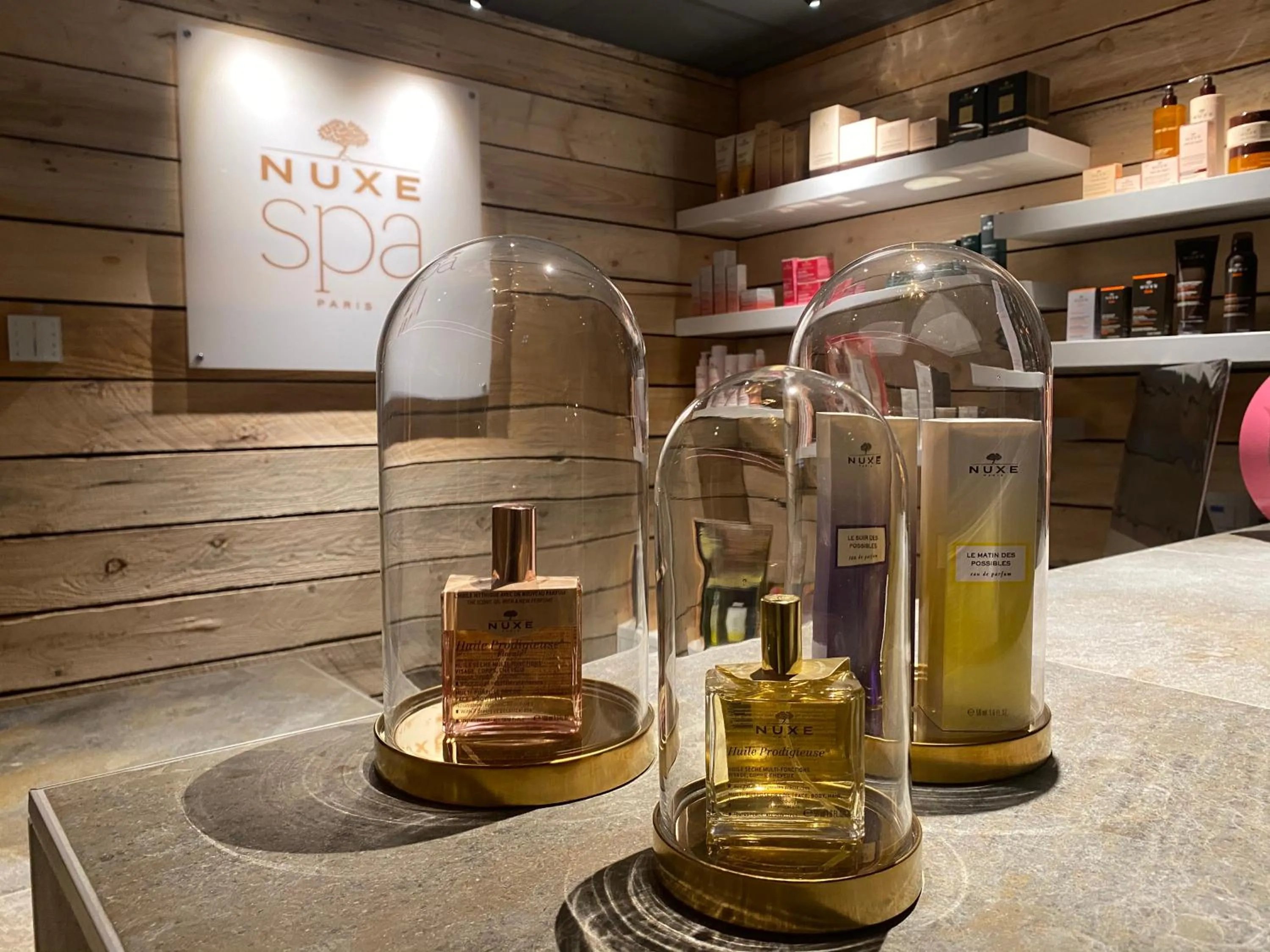 On-site shops in Hôtel 16 | 150 Montagne & Spa Nuxe