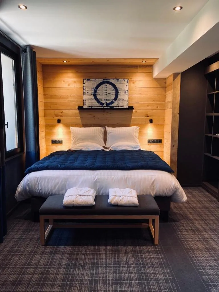 Bed in Hôtel 16 | 150 Montagne & Spa Nuxe