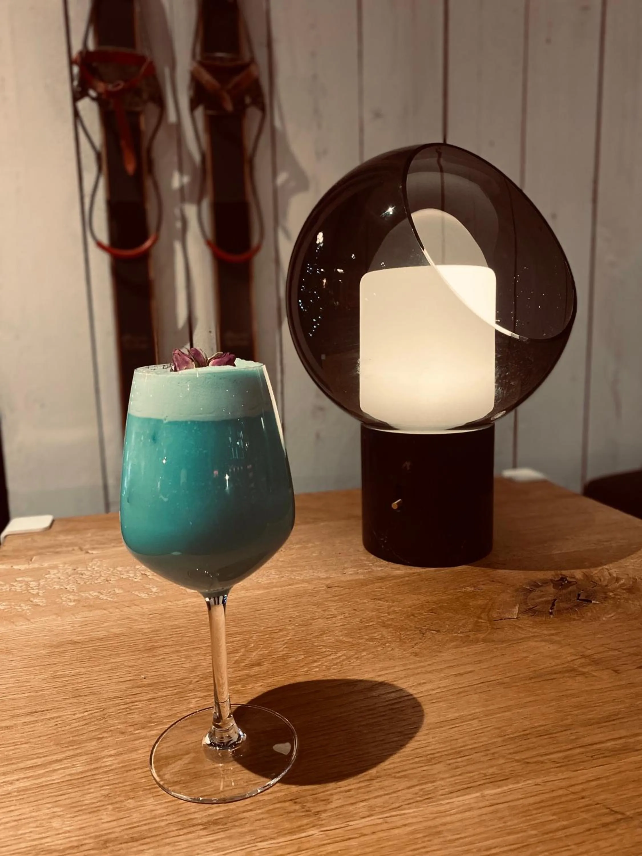 Lounge or bar in Hôtel 16 | 150 Montagne & Spa Nuxe