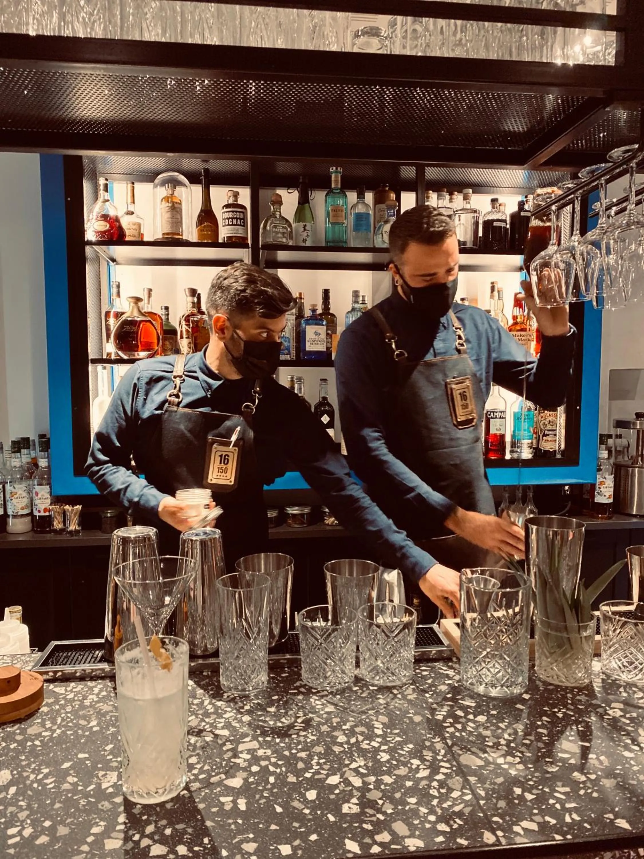 Lounge or bar in Hôtel 16 | 150 Montagne & Spa Nuxe