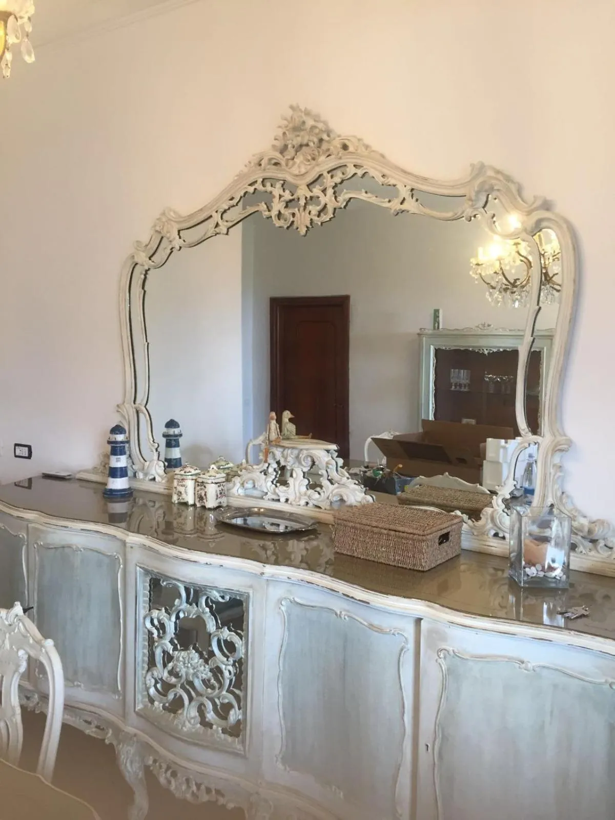 Communal lounge/ TV room in B.E.A. Maison