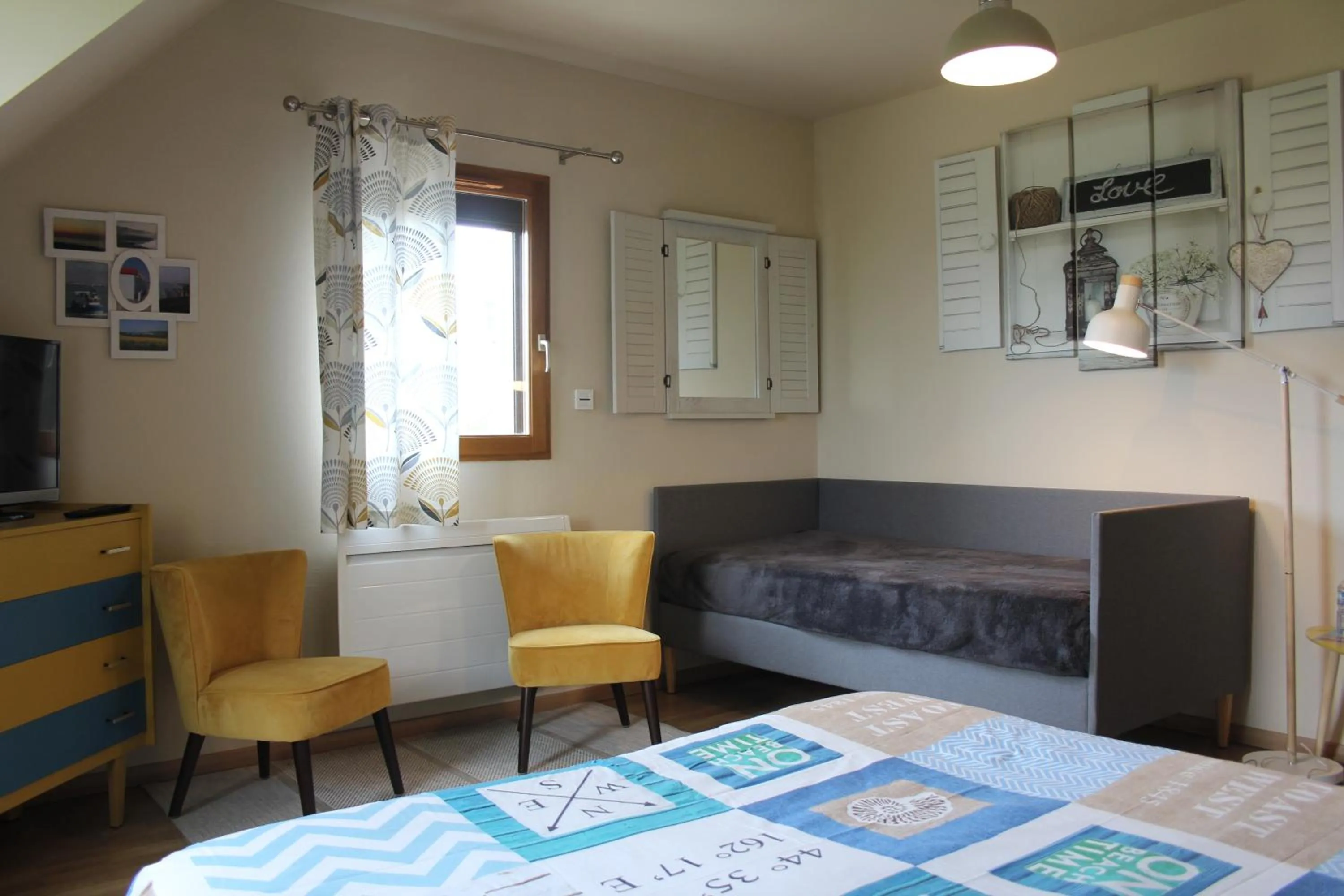 Bed in Chambre D'hotes Le Clos Fleuri