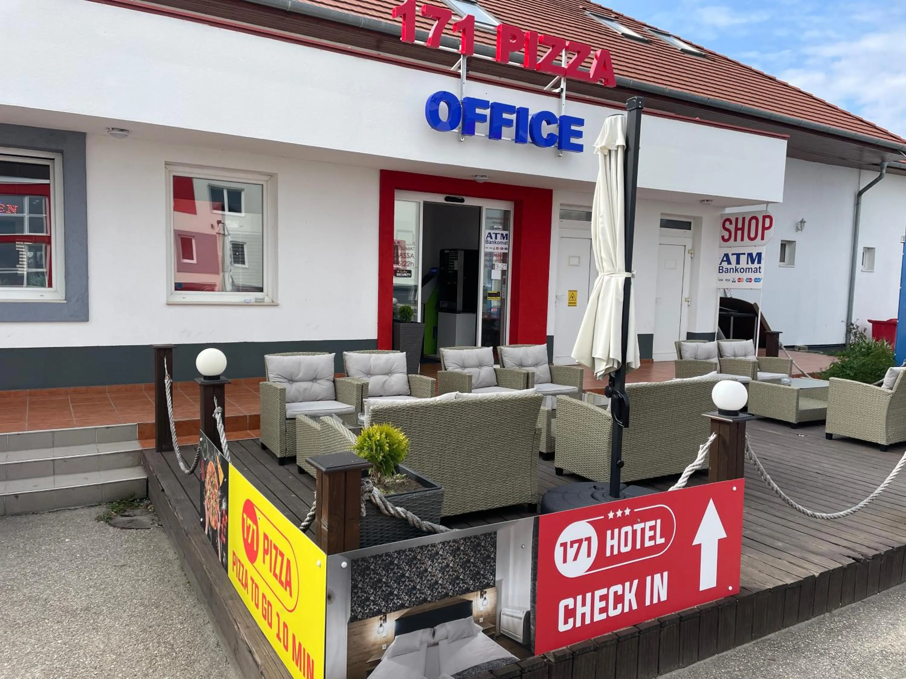 Property building in 171 Hotel Hegyeshalom