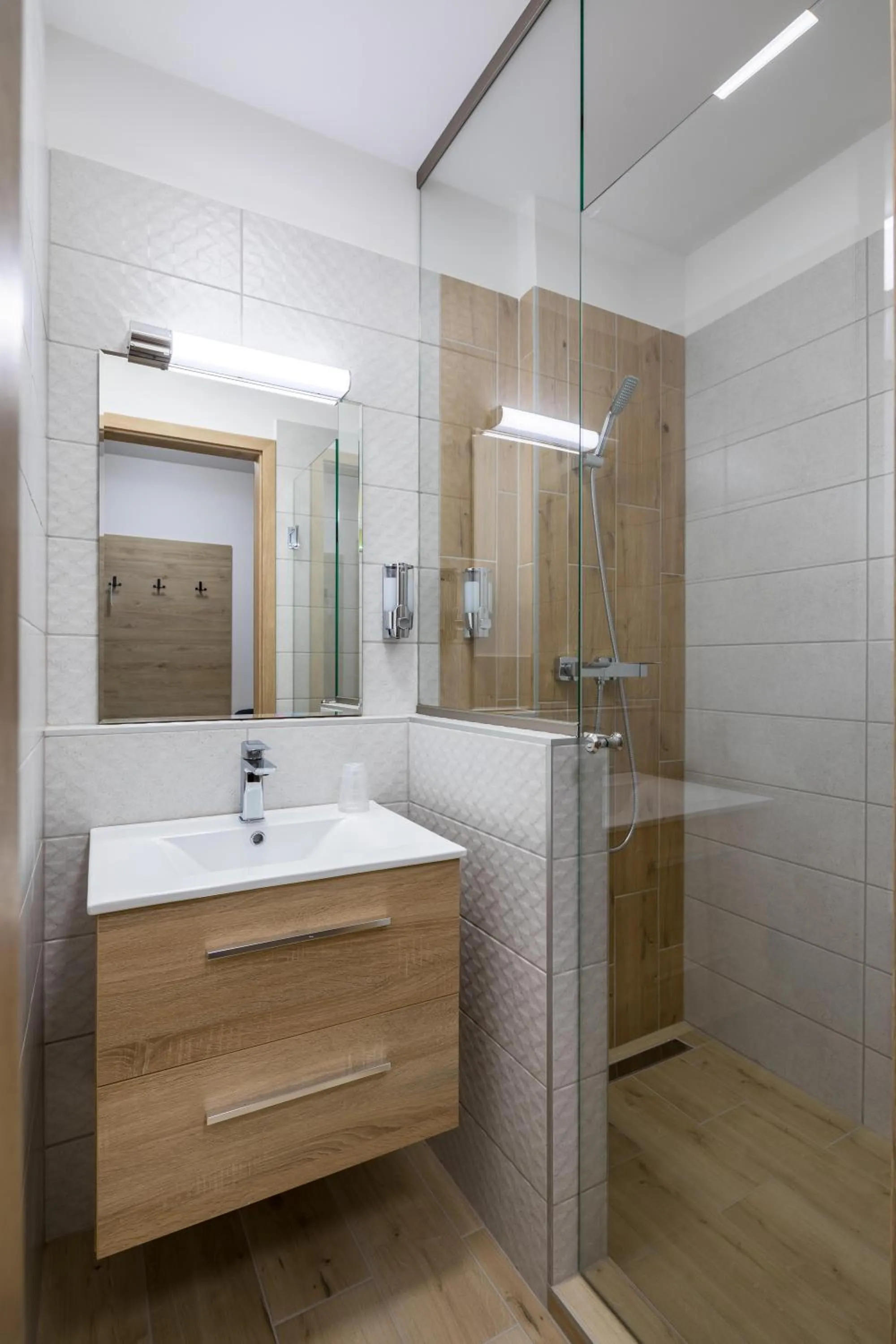 Toilet in 171 Hotel Hegyeshalom