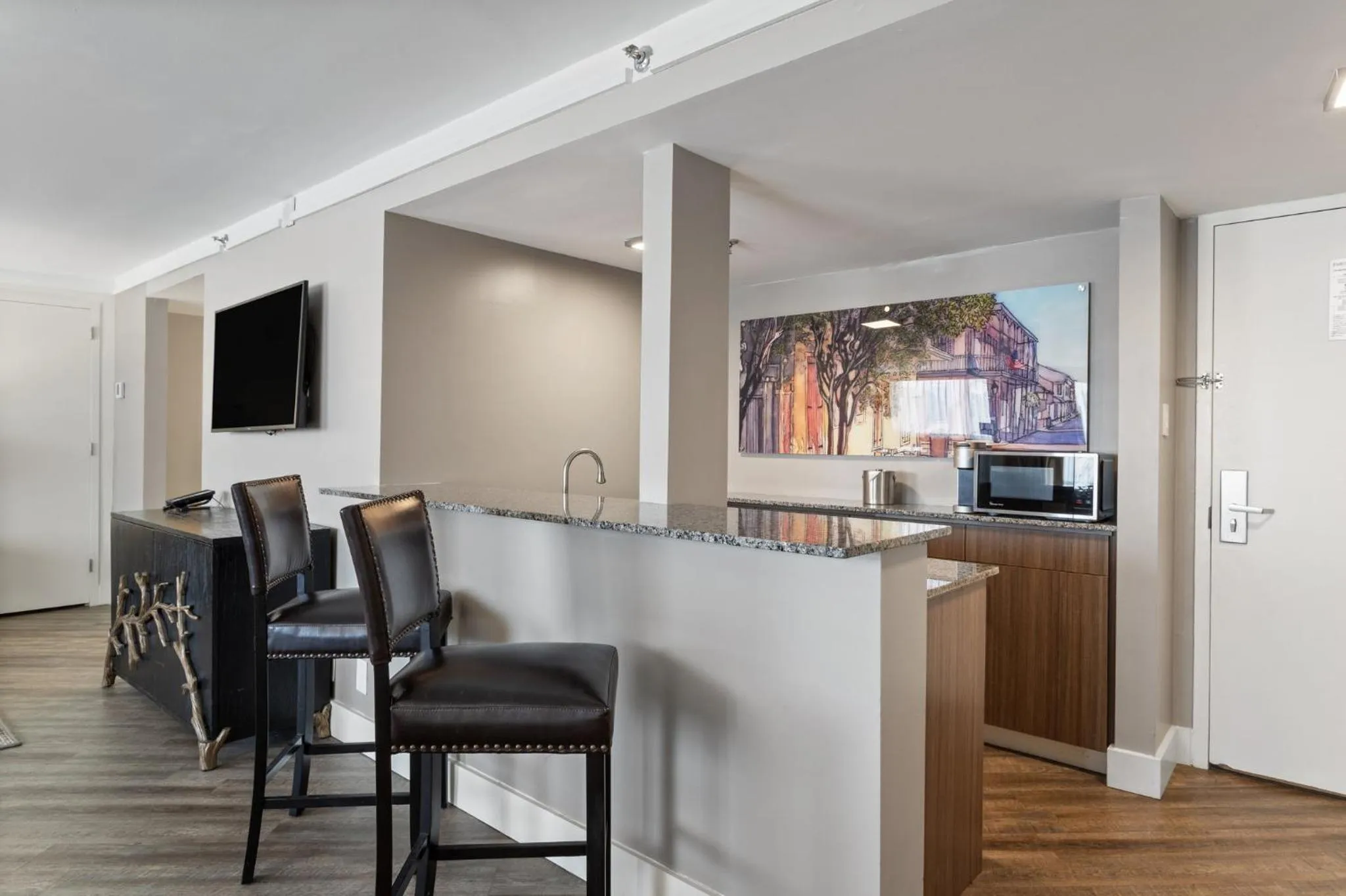 Photo of the whole room in Crowne Plaza Executive Center Baton Rouge by IHG