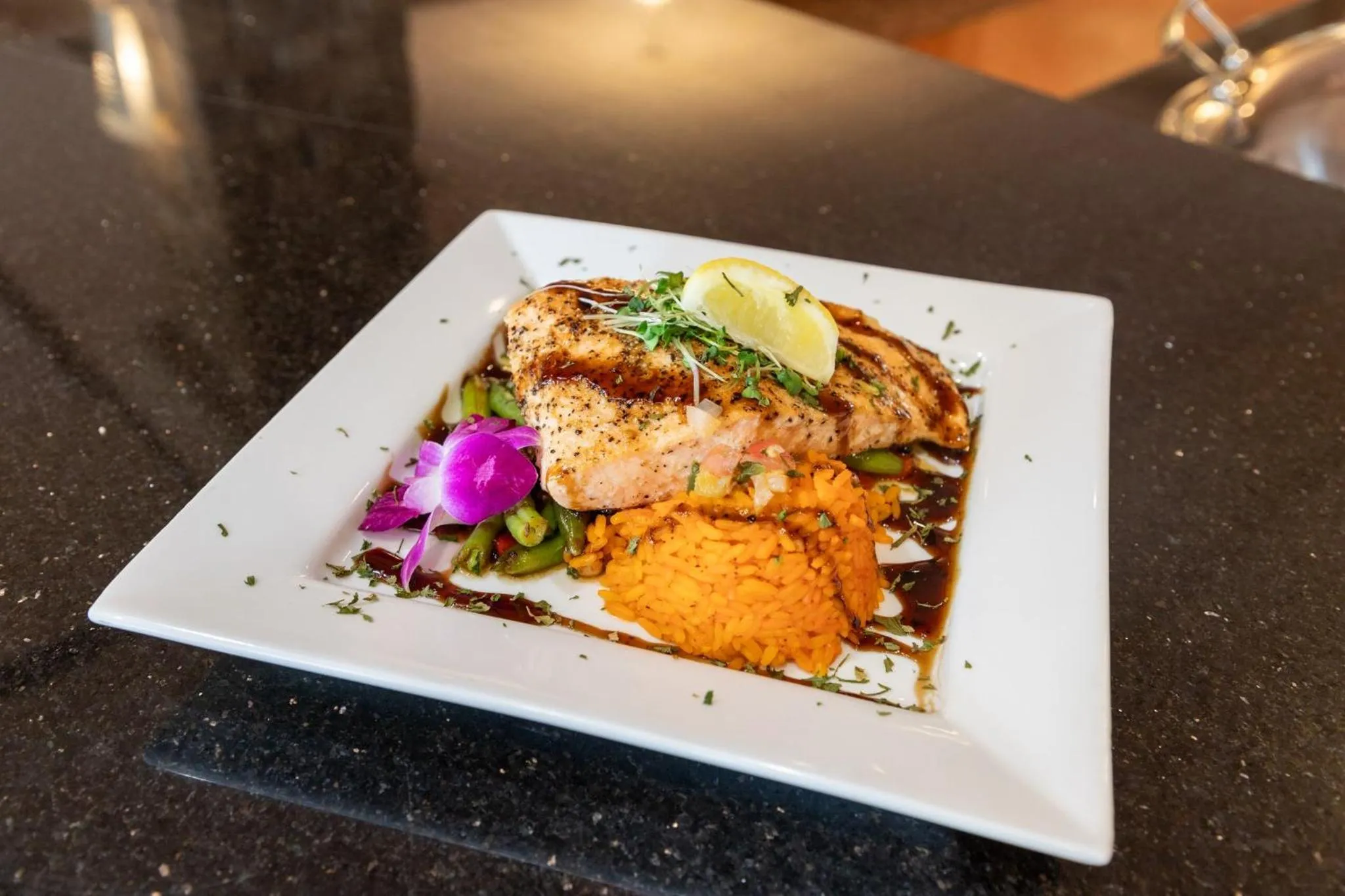 Restaurant/places to eat in Crowne Plaza Executive Center Baton Rouge by IHG