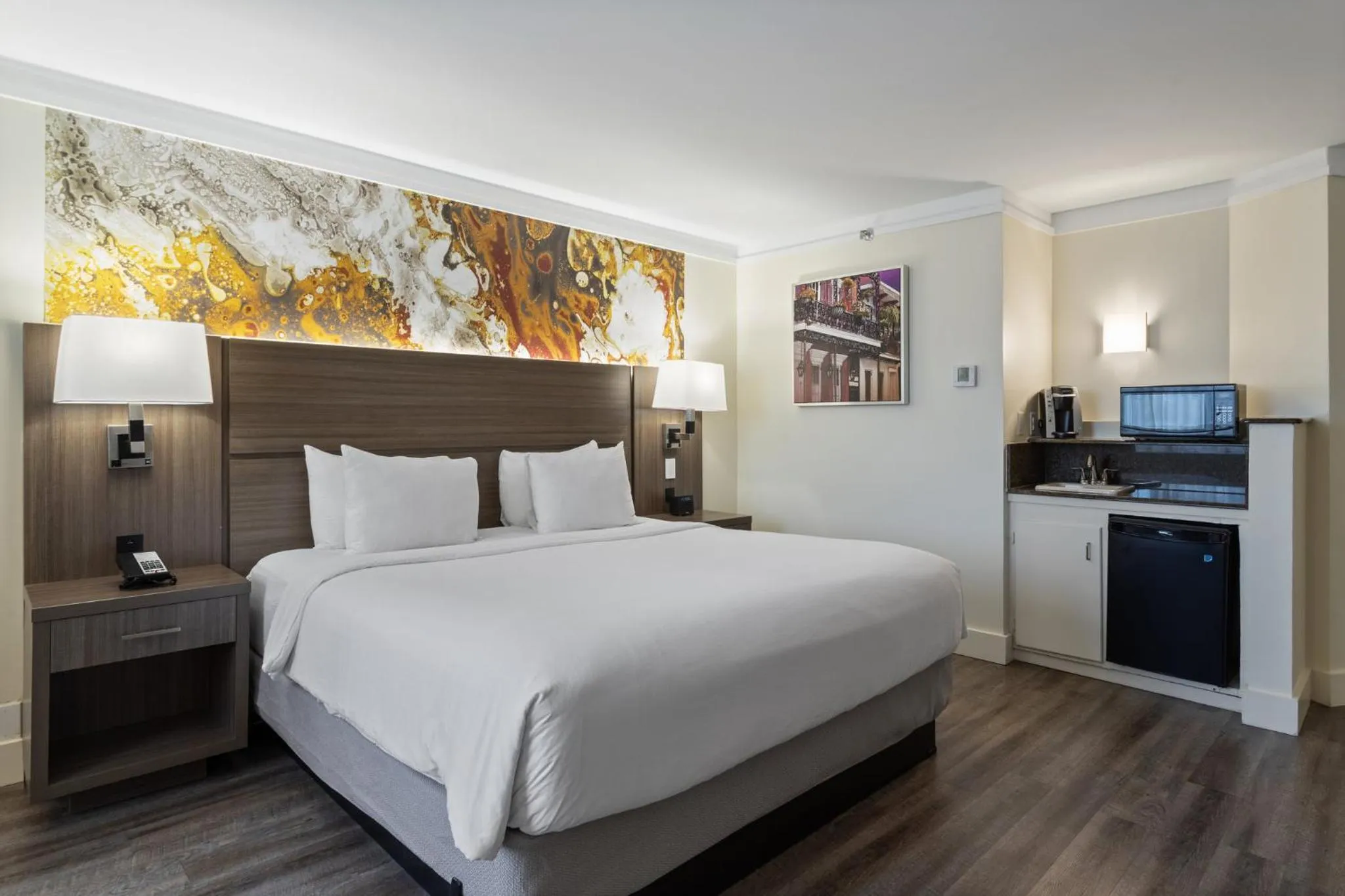 Photo of the whole room, Bed in Crowne Plaza Executive Center Baton Rouge by IHG