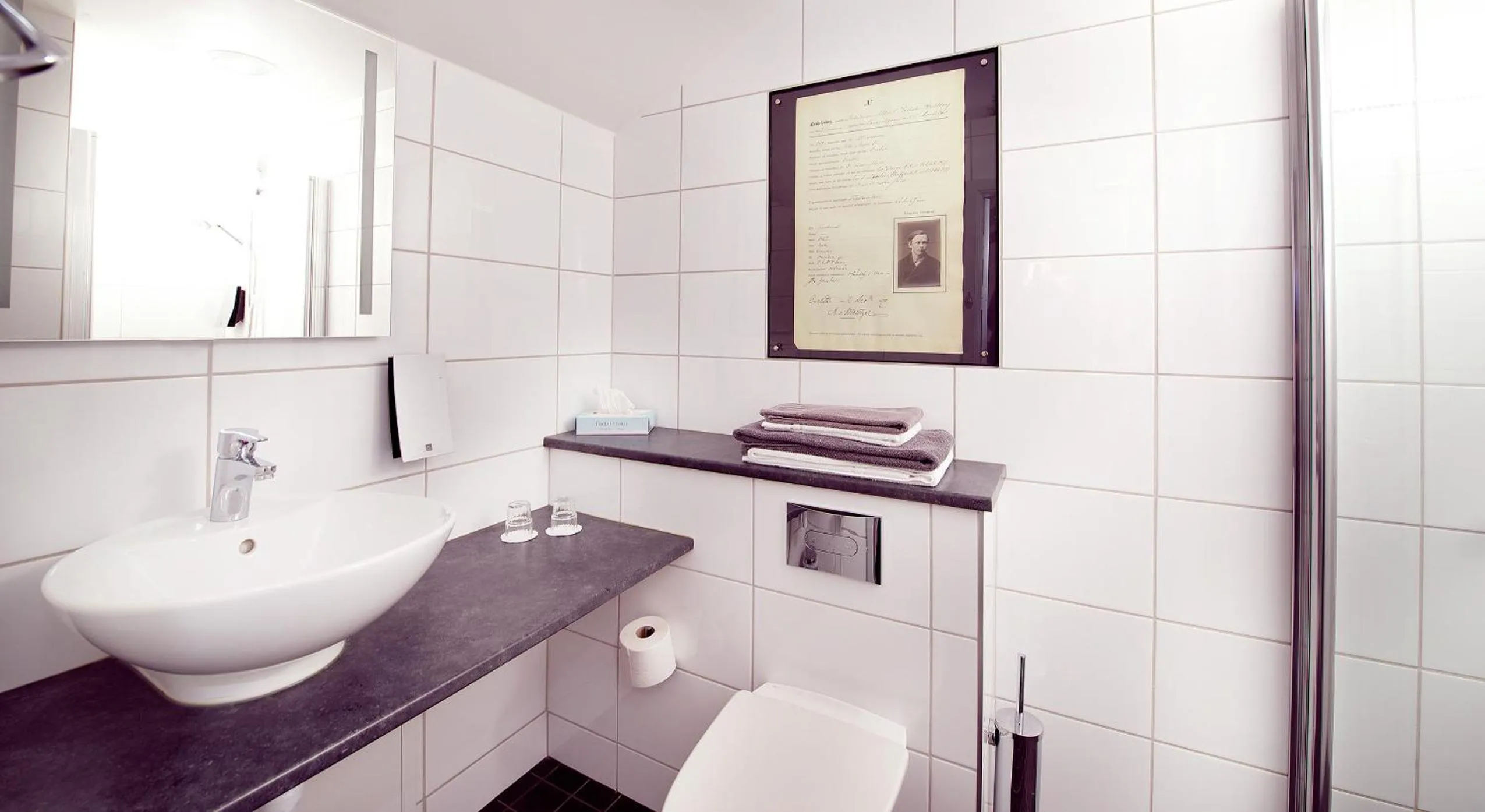 Property building in Home Hotel Bilan