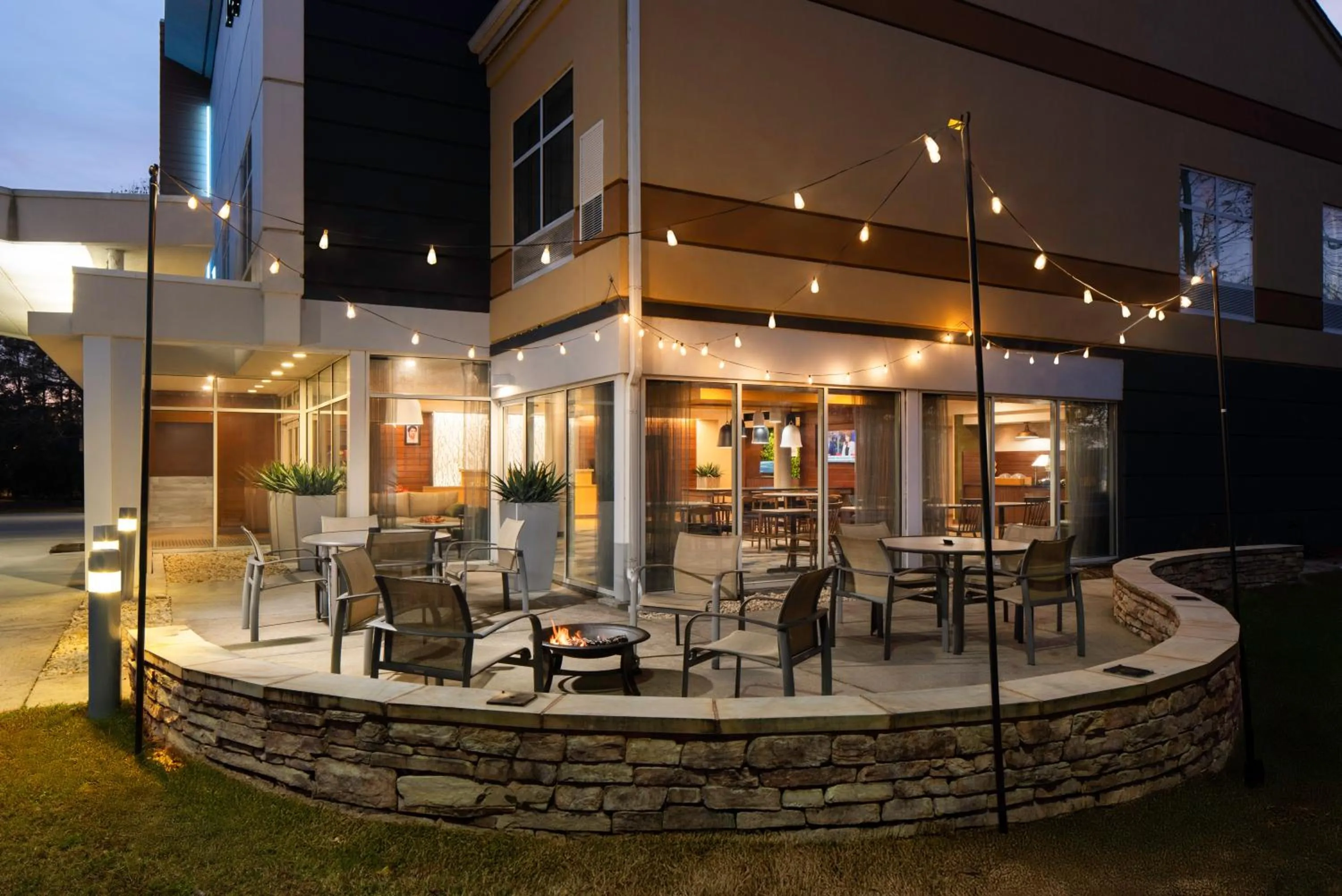 Patio in Fairfield Inn & Suites by Marriott Chesapeake Suffolk