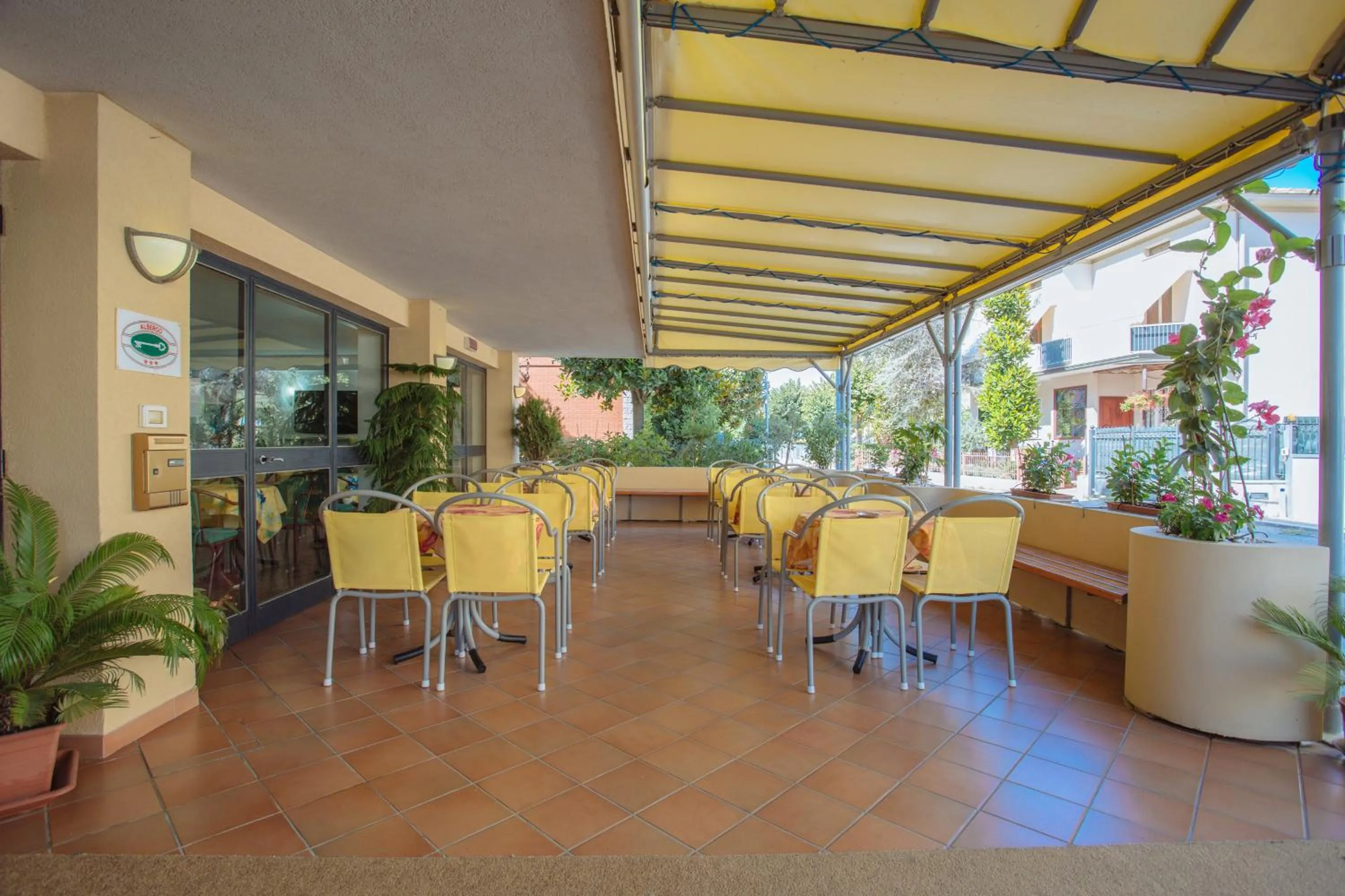 Hotel Diamante 5 minuti dalla fiera di rimini CON PARCHEGGIO INCLUSO