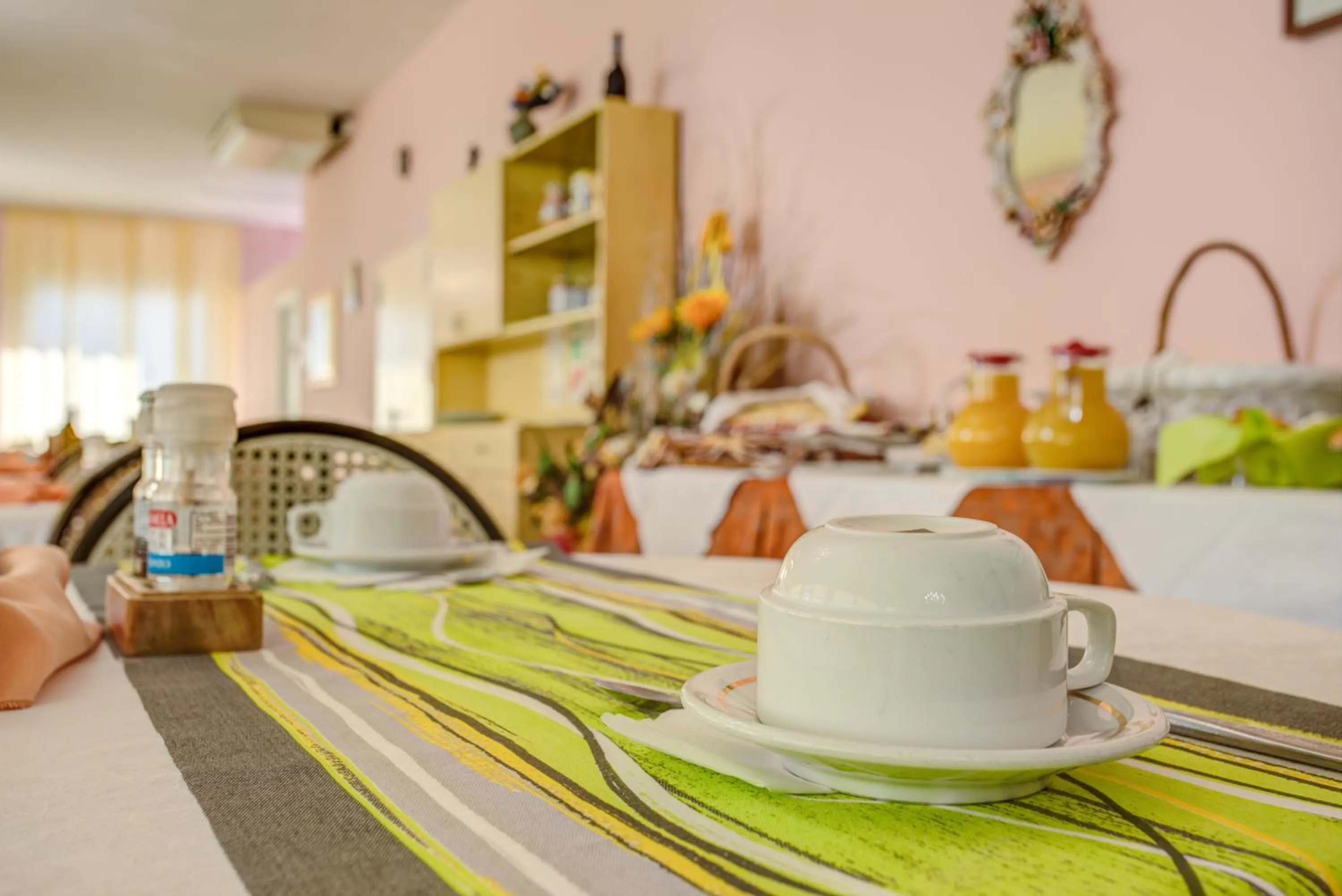 Breakfast in Hotel Diamante 5 minuti dalla fiera di rimini CON PARCHEGGIO INCLUSO