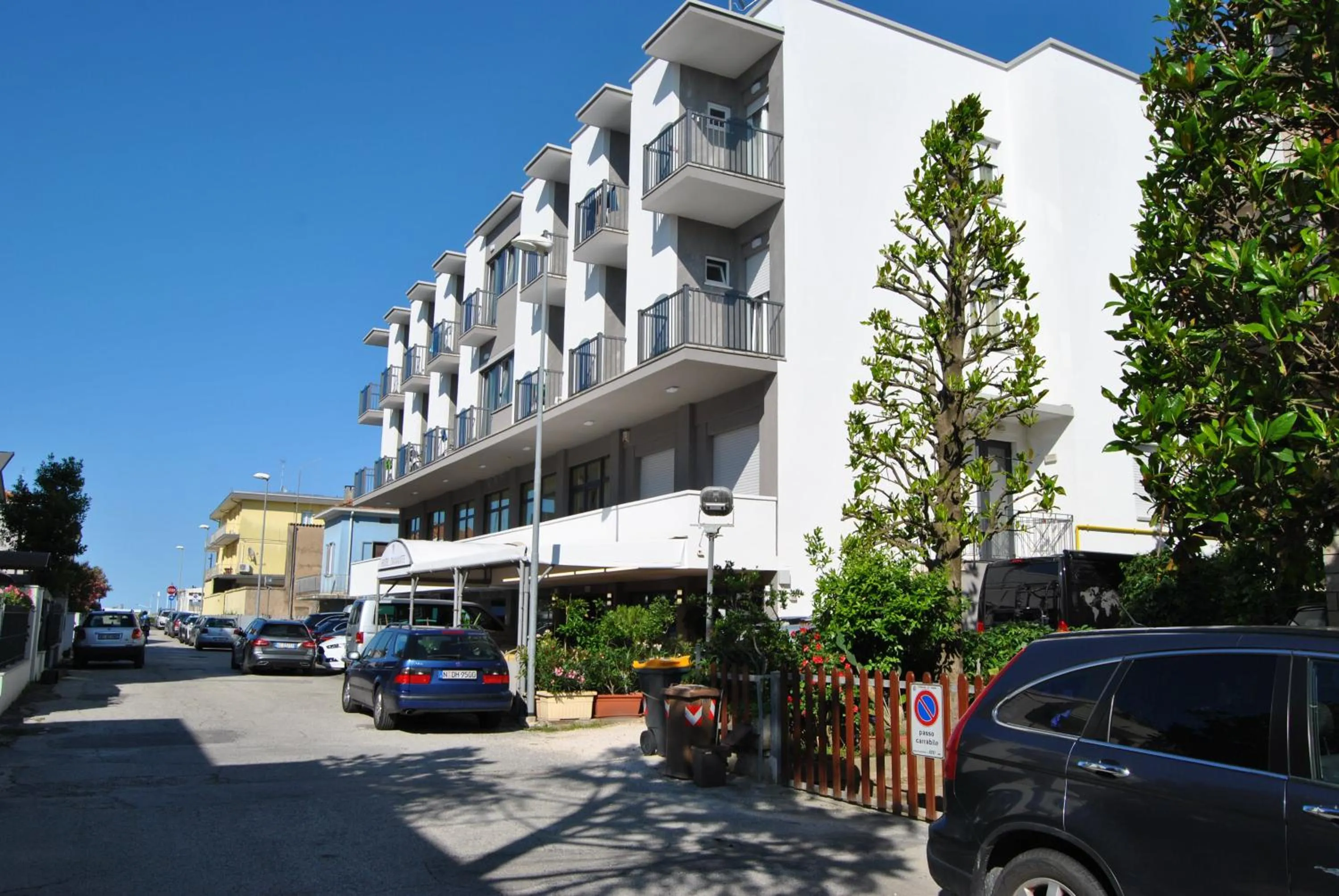 Property building in Hotel Diamante 5 minuti dalla fiera di rimini CON PARCHEGGIO INCLUSO