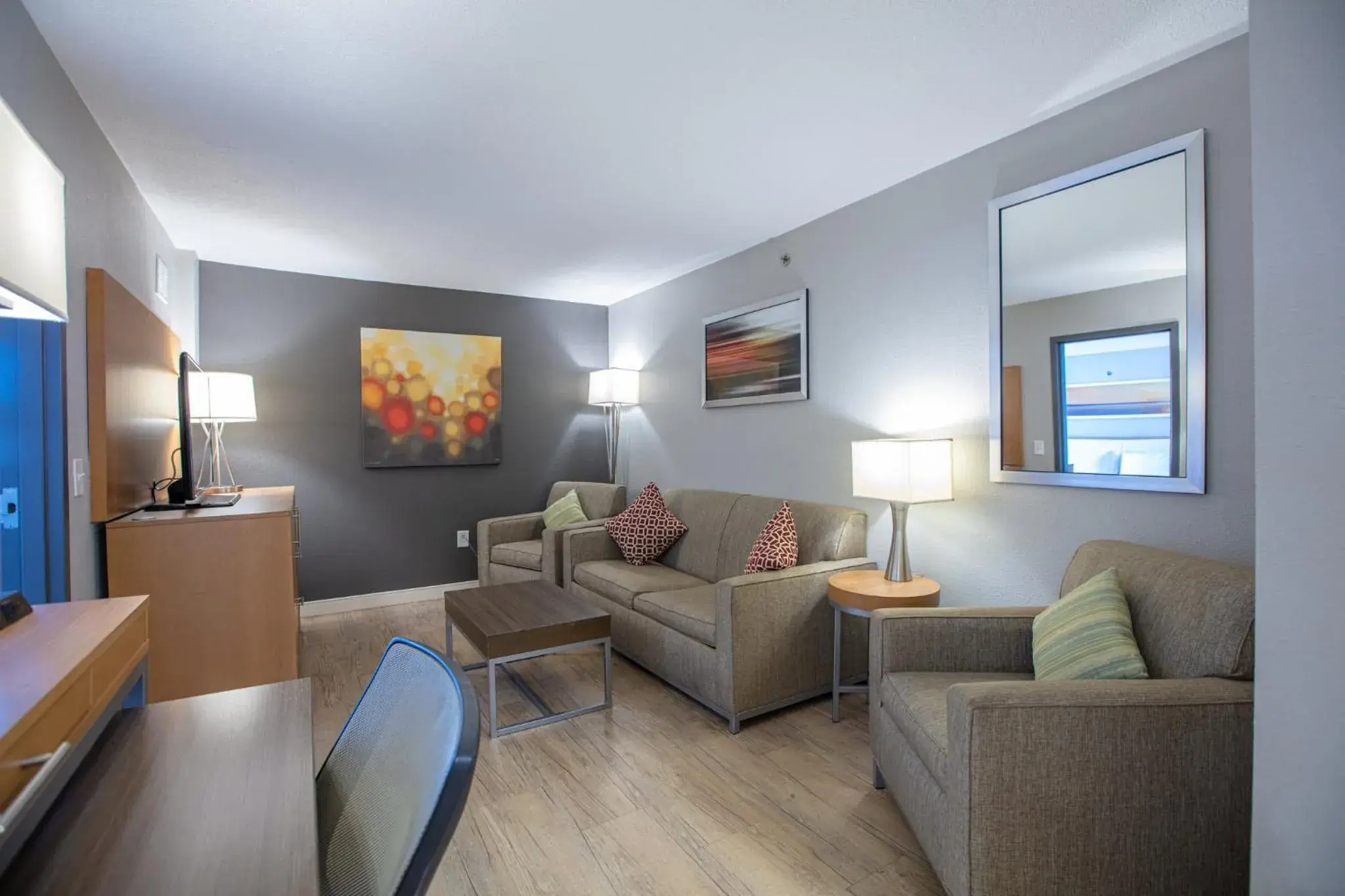 Queen Suite with Two Queen Beds and Sofa Bed in Holiday Inn St Louis SW - Route 66 by IHG Queen Suite with Two Queen Beds and Sofa Bed in Holiday Inn St Louis SW - Route 66 by IHG