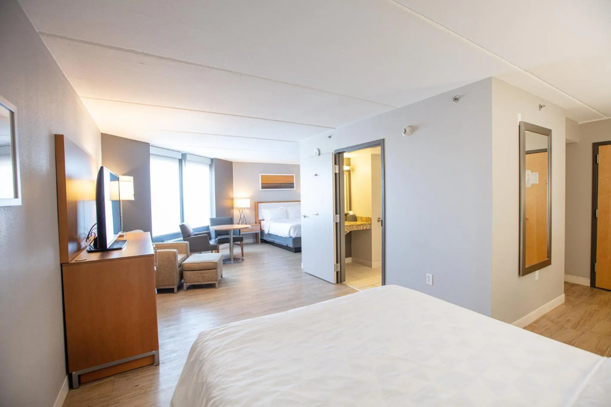 Photo of the whole room, Bed in Holiday Inn St Louis SW - Route 66 by IHG