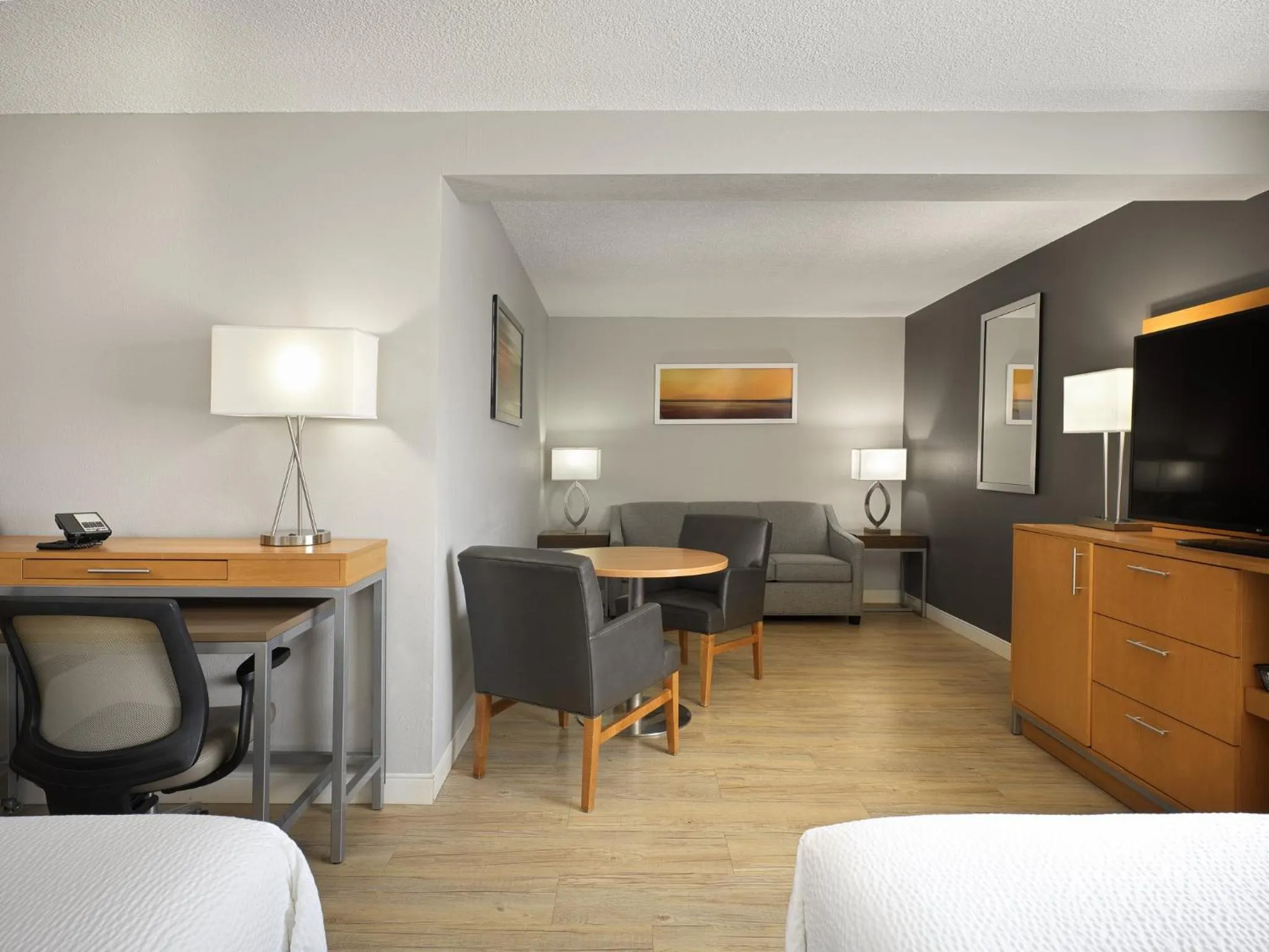 Photo of the whole room, Bed in Holiday Inn St Louis SW - Route 66 by IHG