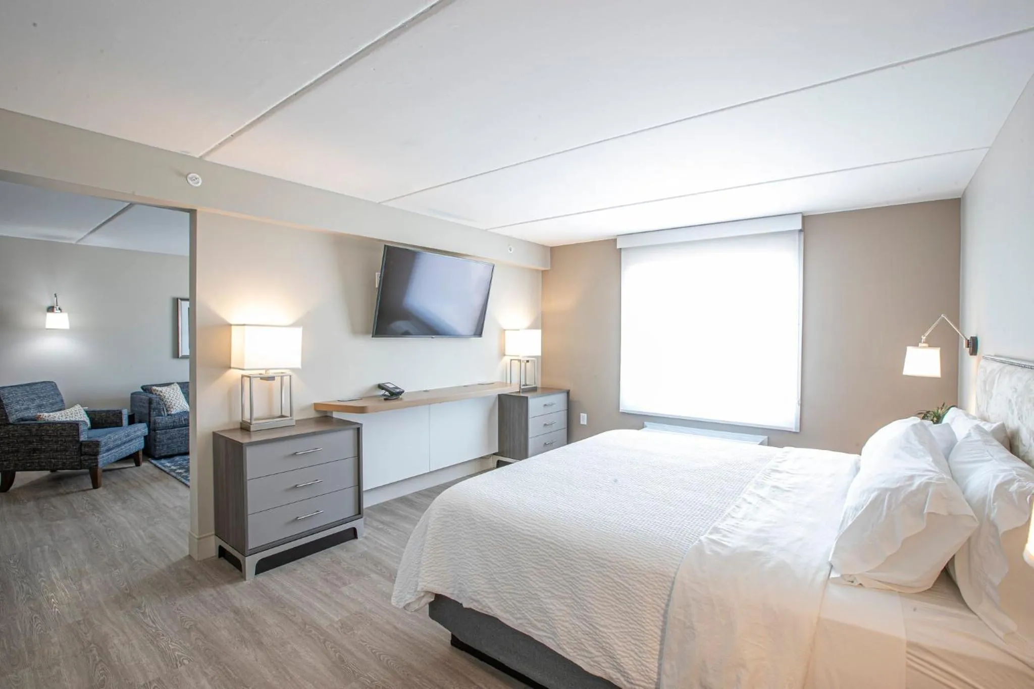 Photo of the whole room, Bed in Holiday Inn St Louis SW - Route 66 by IHG