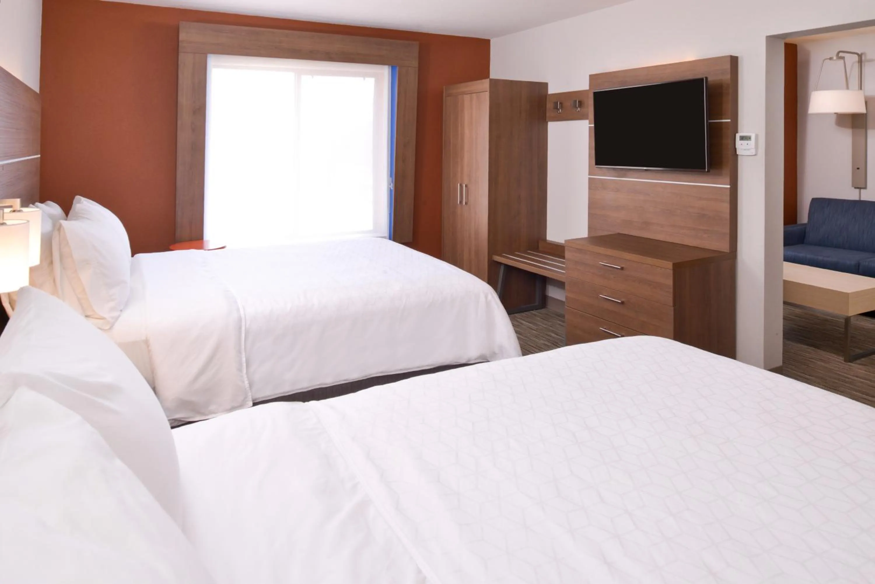 Bedroom, Bed in Holiday Inn Express Glenwood Springs Aspen Area by IHG