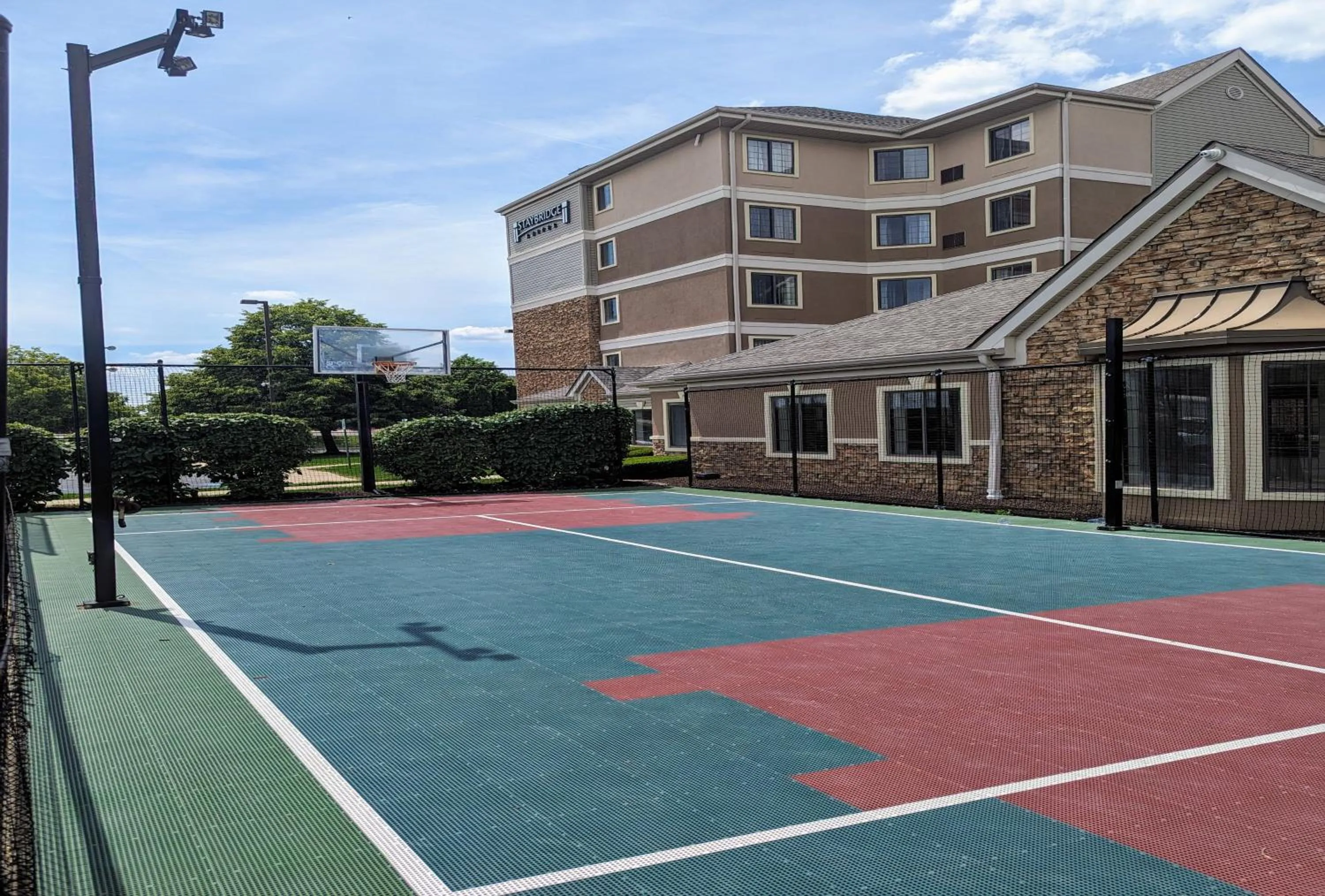 Area and facilities in Staybridge Suites Indianapolis-Fishers by IHG