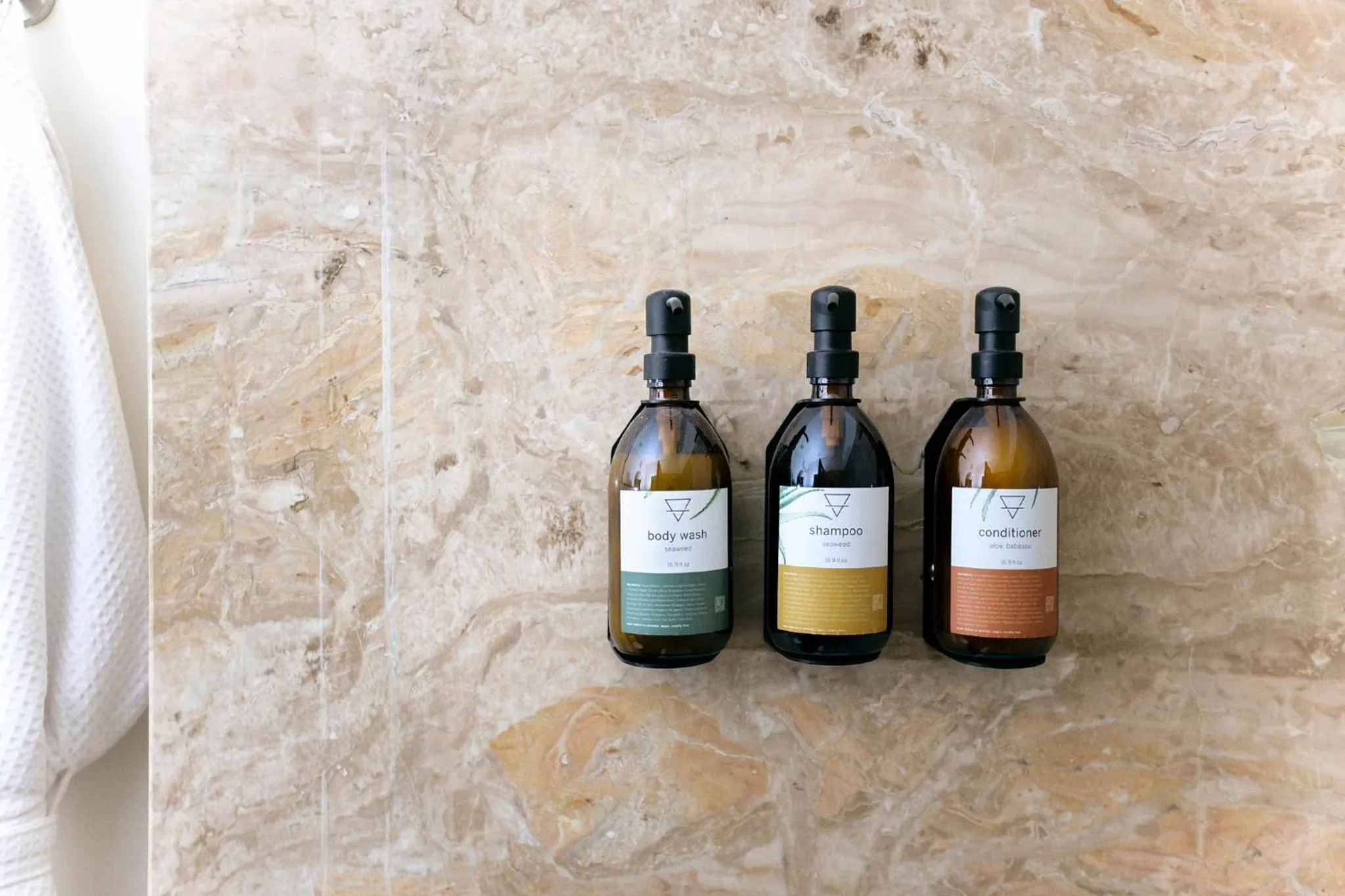 Shower in Lucille Palm Springs