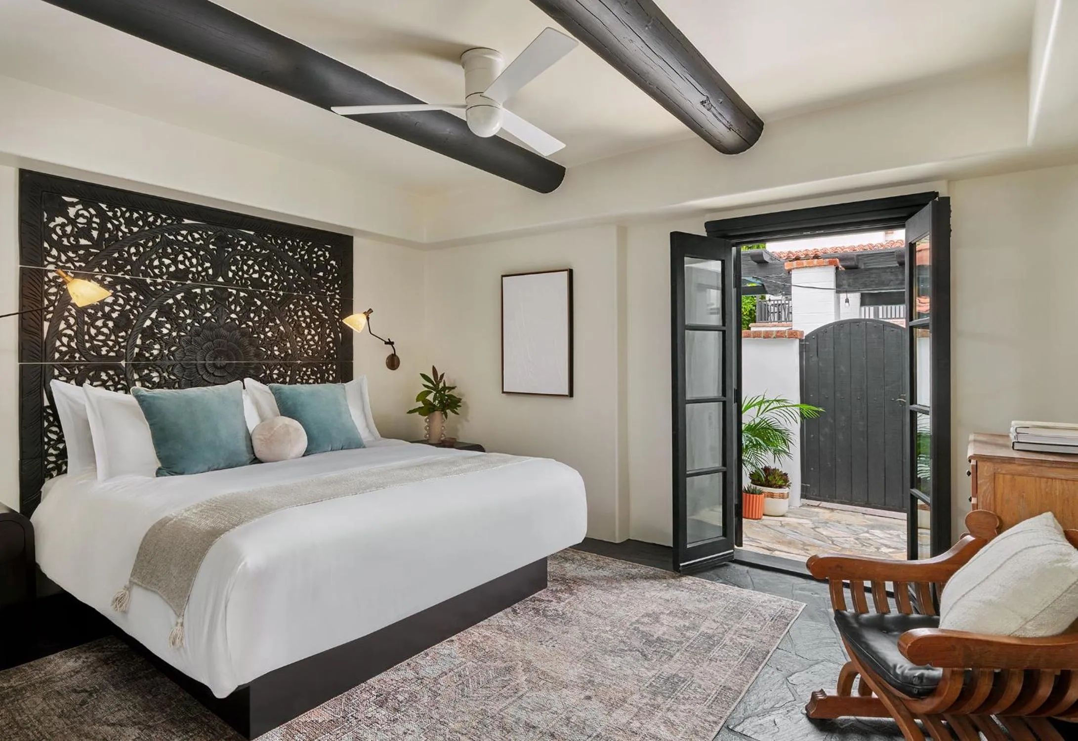 Bed in Lucille Palm Springs