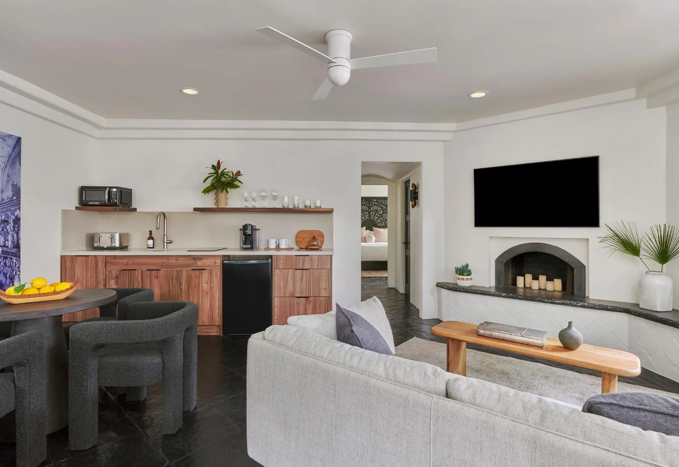 TV and multimedia in Lucille Palm Springs