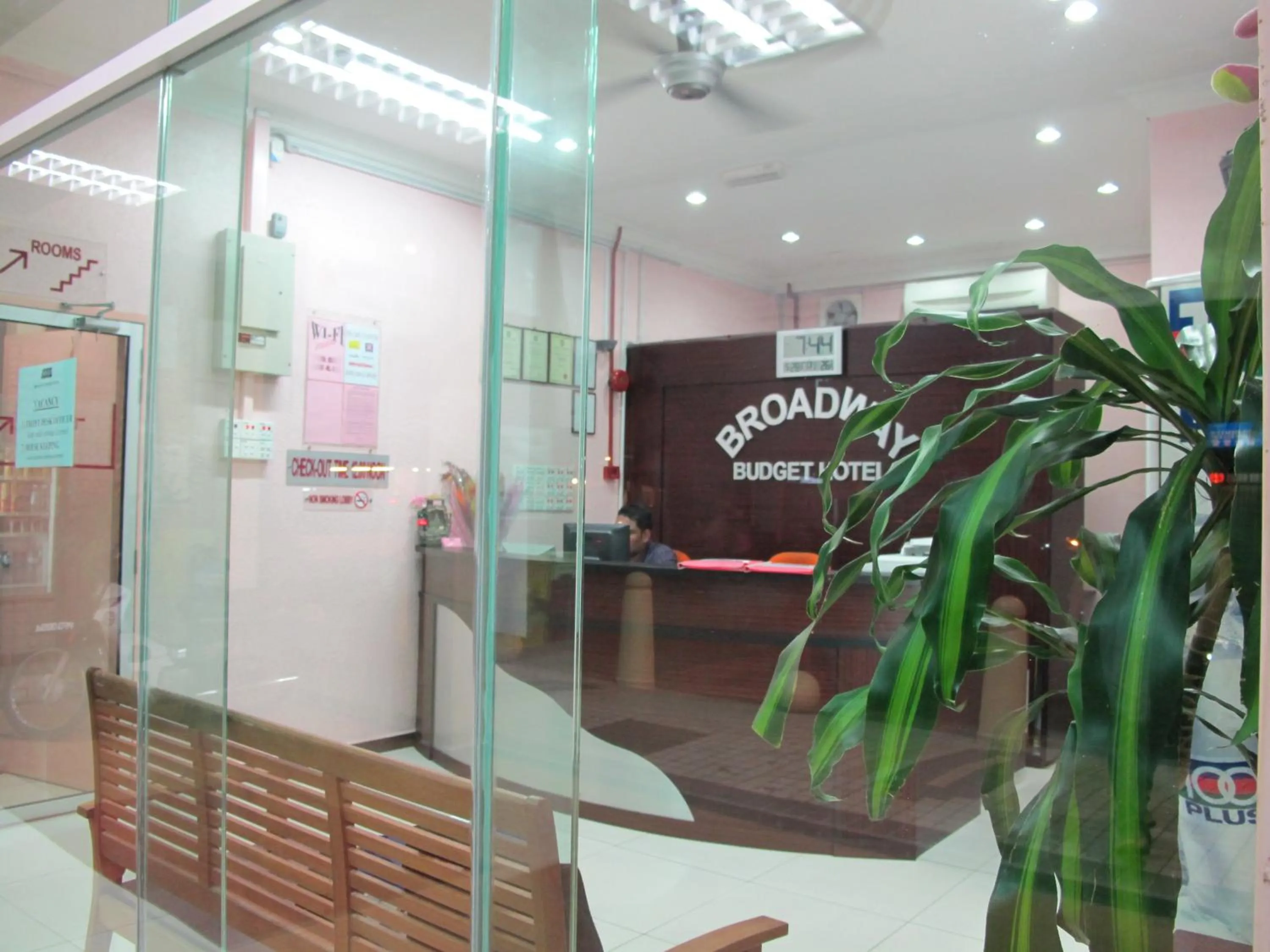 Lobby or reception in Broadway Budget Hotel