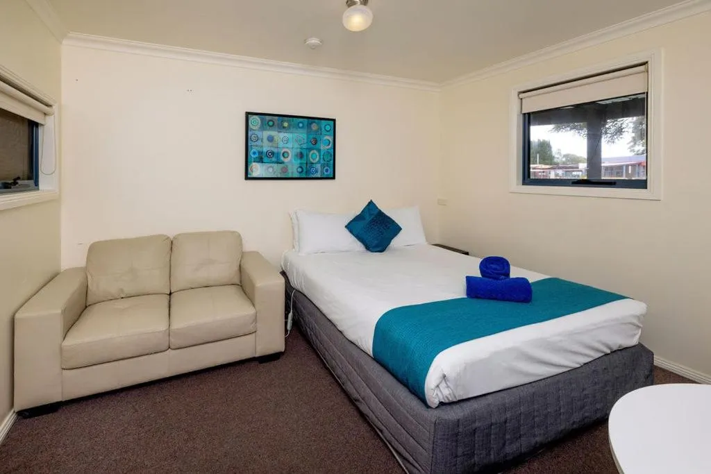 Bed in BIG4 Strahan Holiday Retreat