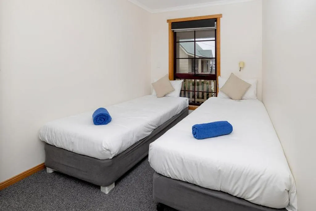 Bed in BIG4 Strahan Holiday Retreat