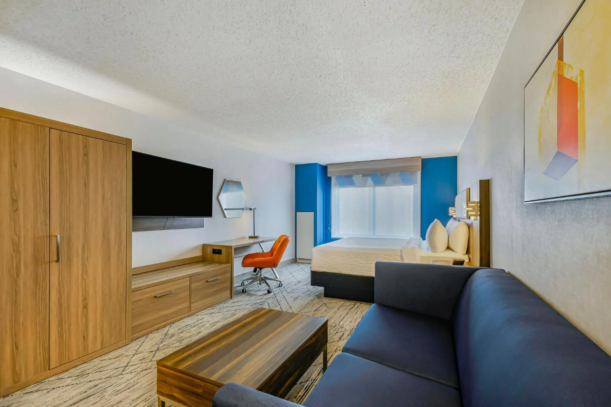 Bedroom in Holiday Inn Express & Suites Buffalo Airport by IHG