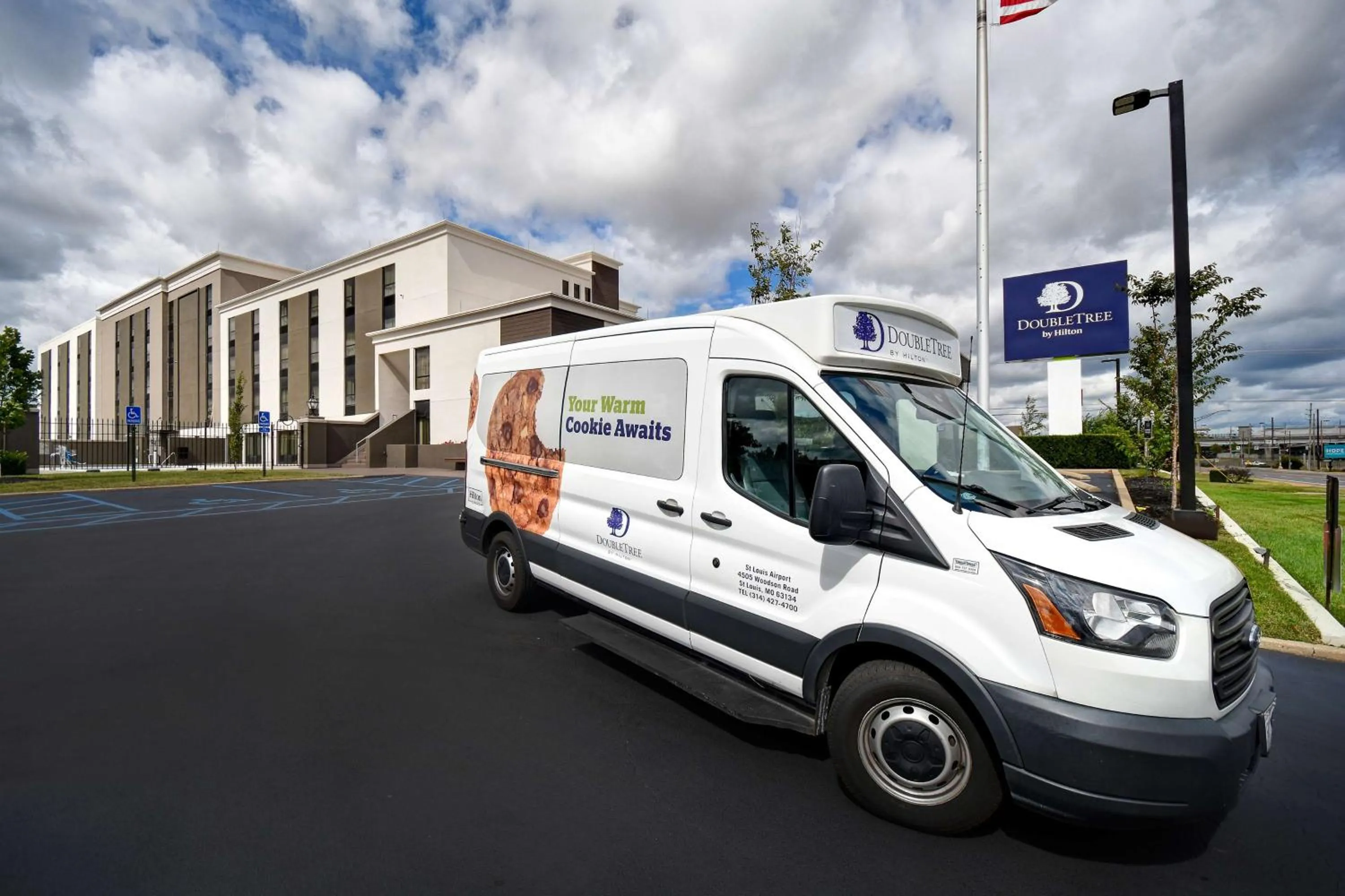 Property building in DoubleTree by Hilton St. Louis Airport, MO