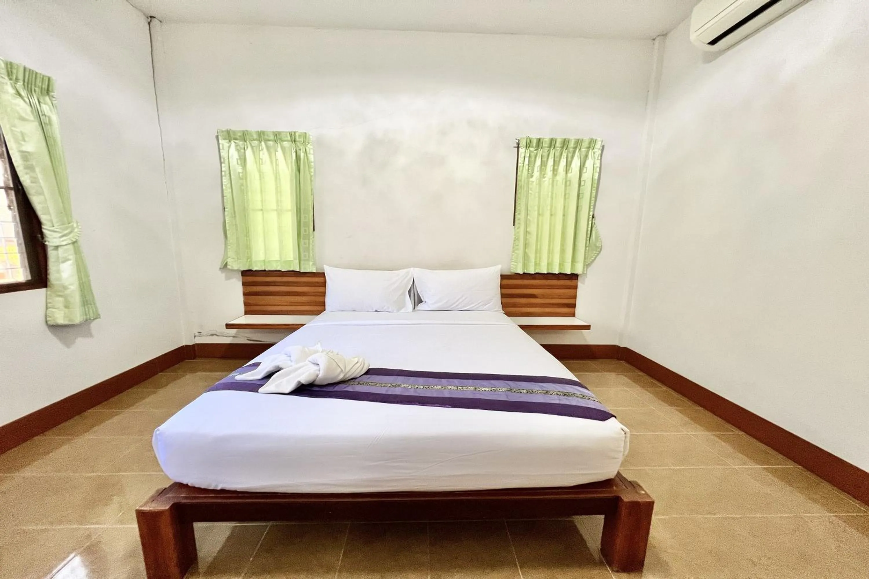 Photo of the whole room, Bed in Ruentara Resort & Villa