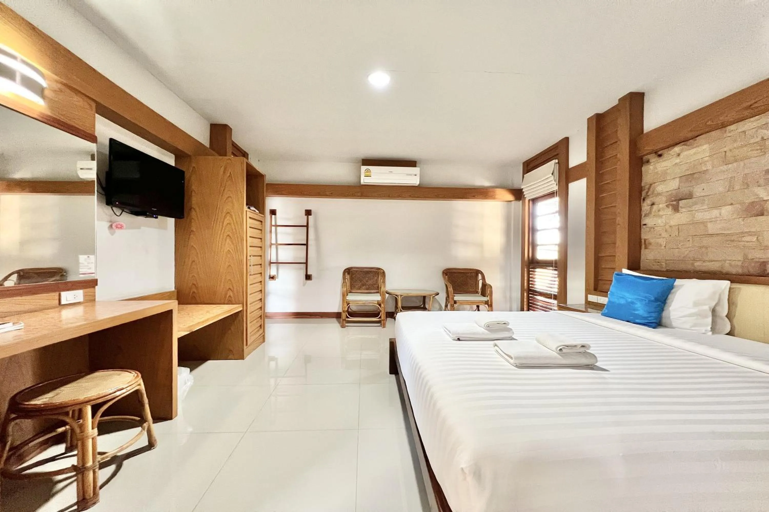Photo of the whole room, Bed in Ruentara Resort & Villa
