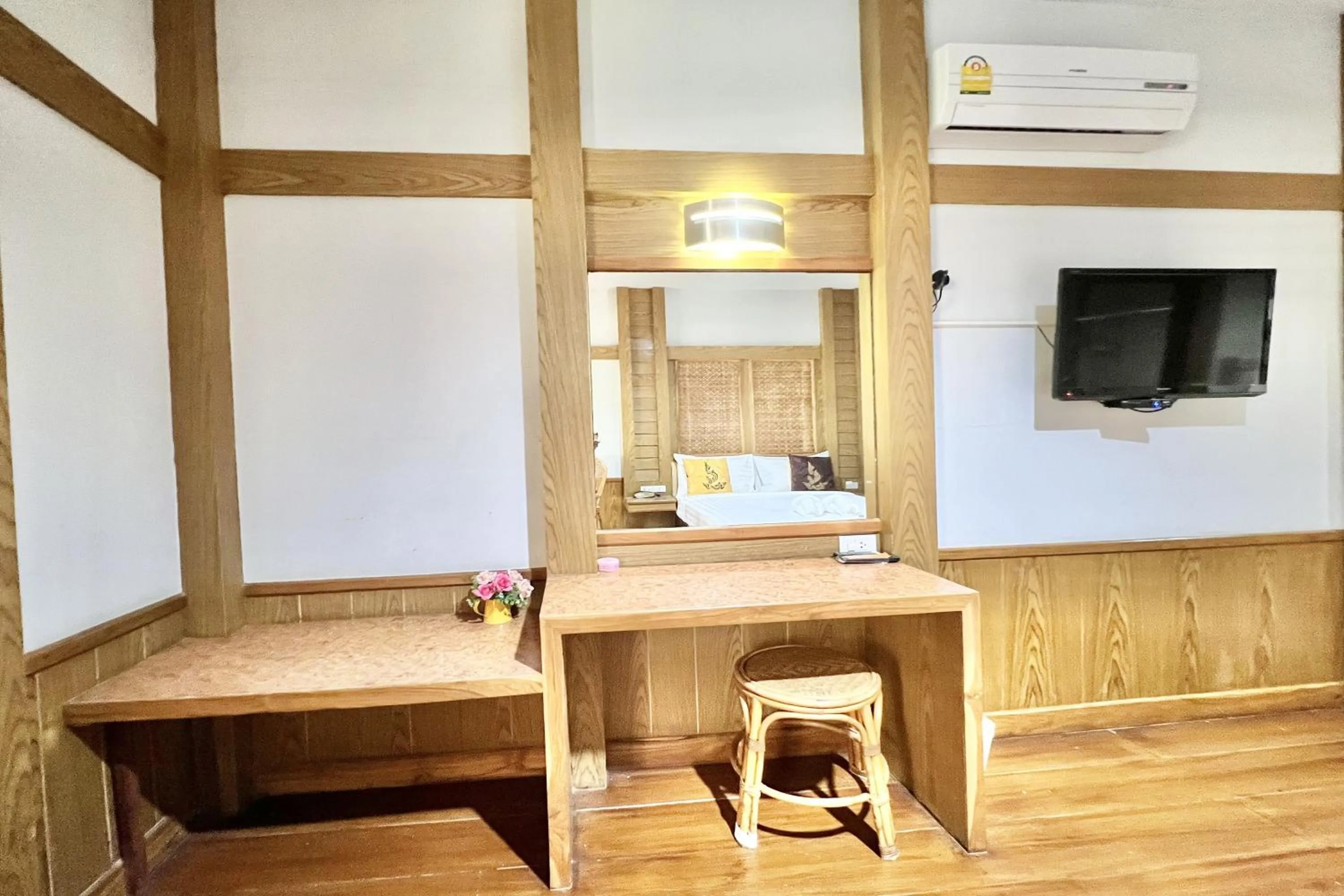 TV and multimedia in Ruentara Resort & Villa