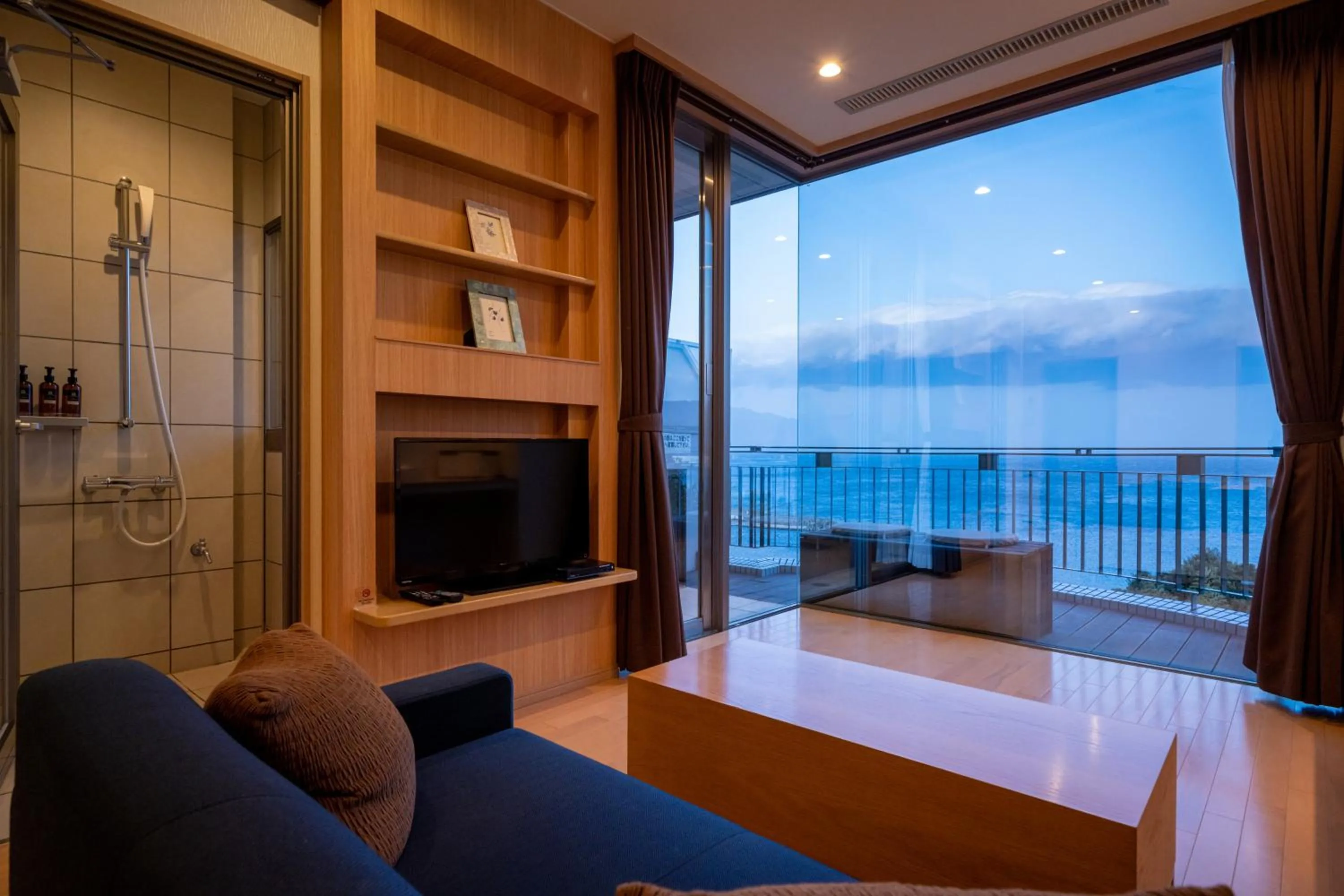 Photo of the whole room in Auberge Fontaine Bleau Atami