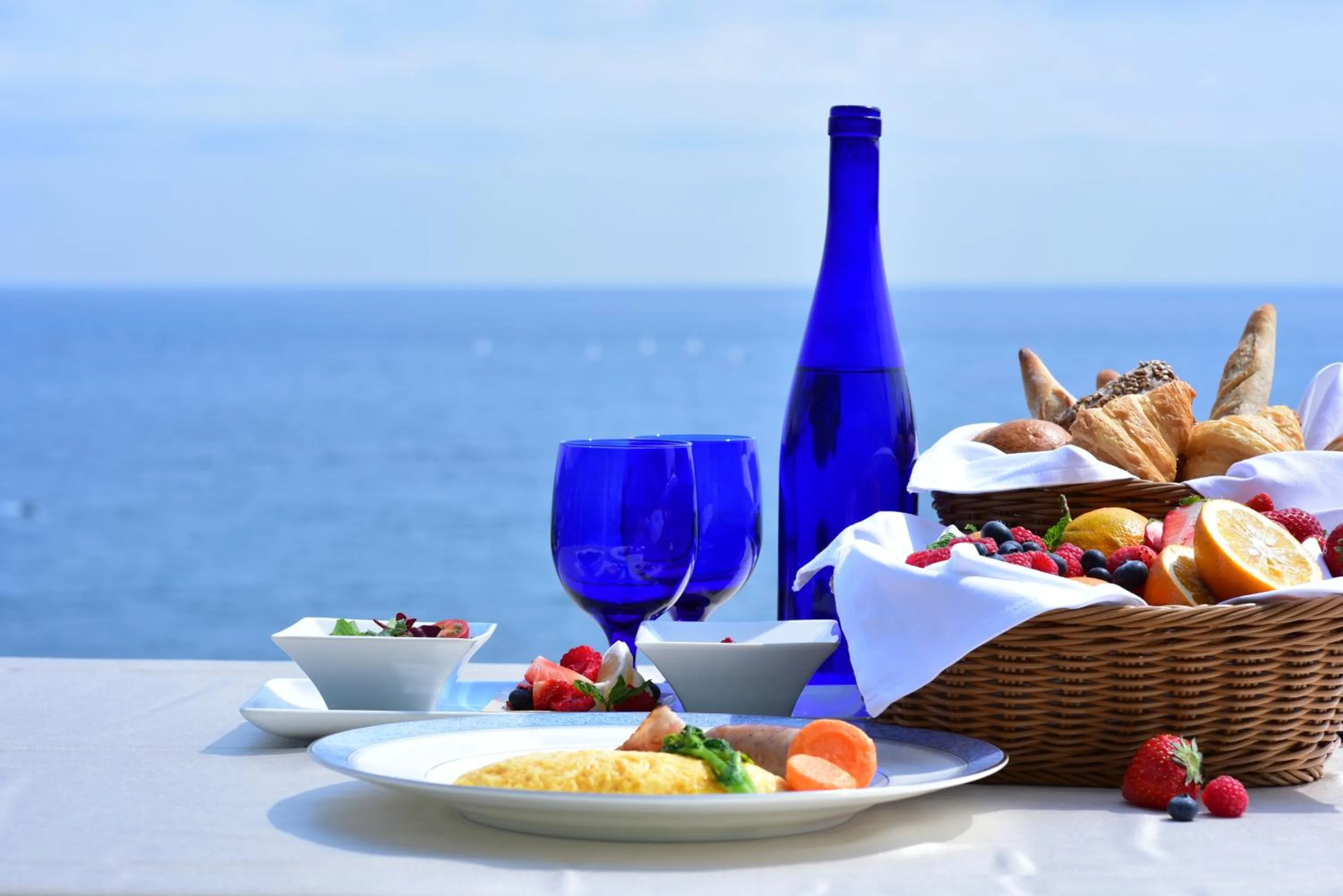 Breakfast in Auberge Fontaine Bleau Atami