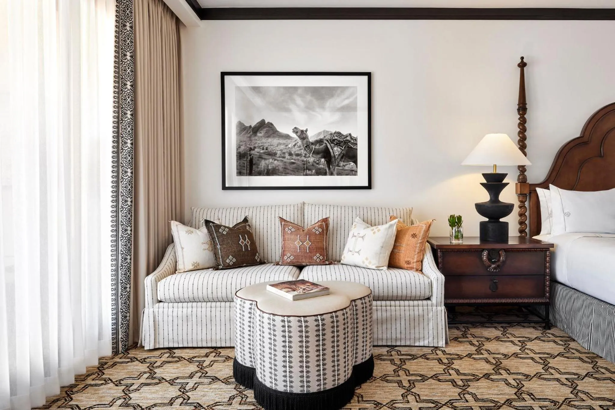 Lobby or reception, Bed in Omni Scottsdale Resort & Spa at Montelucia