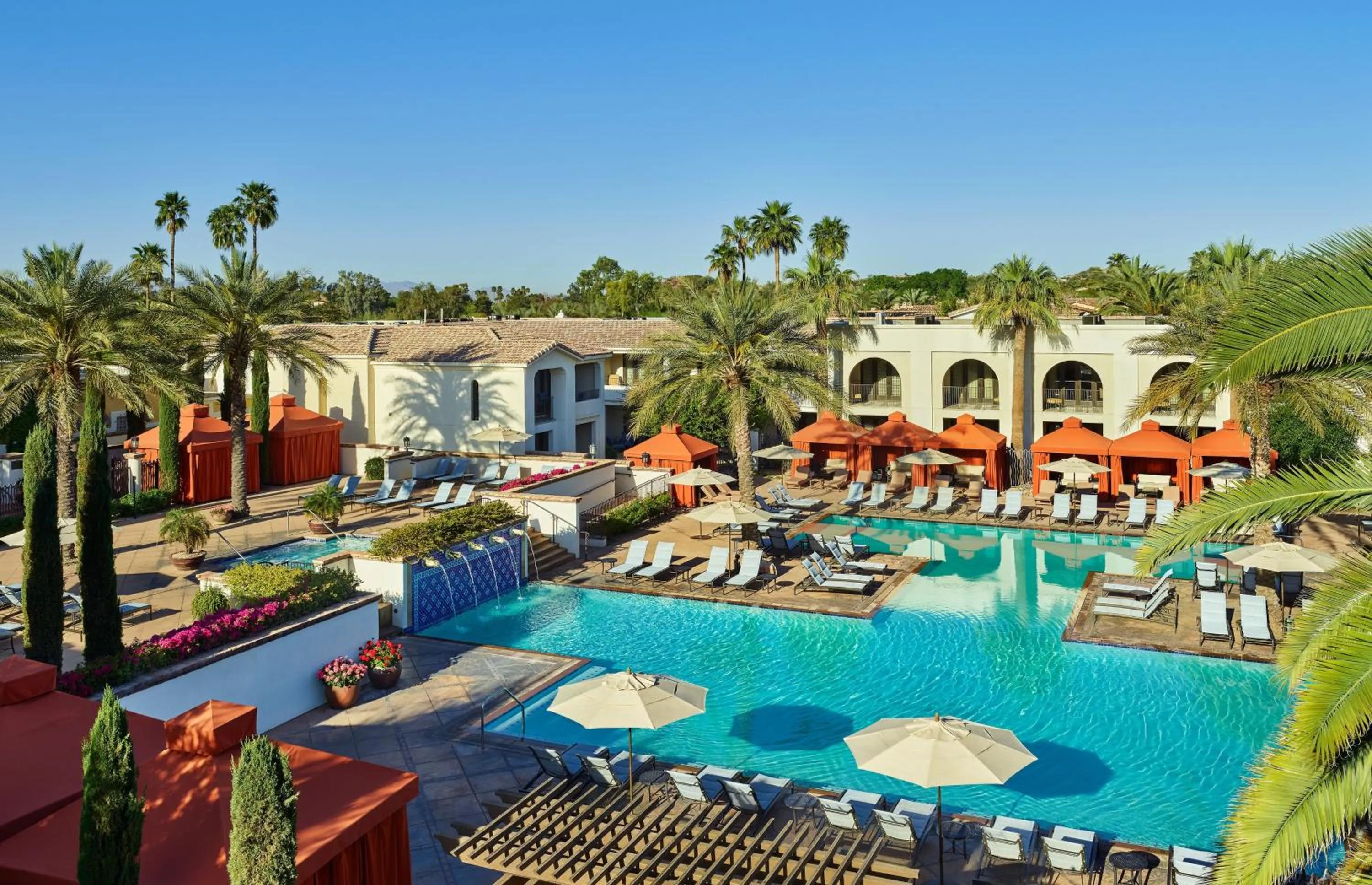Swimming pool in Omni Scottsdale Resort & Spa at Montelucia