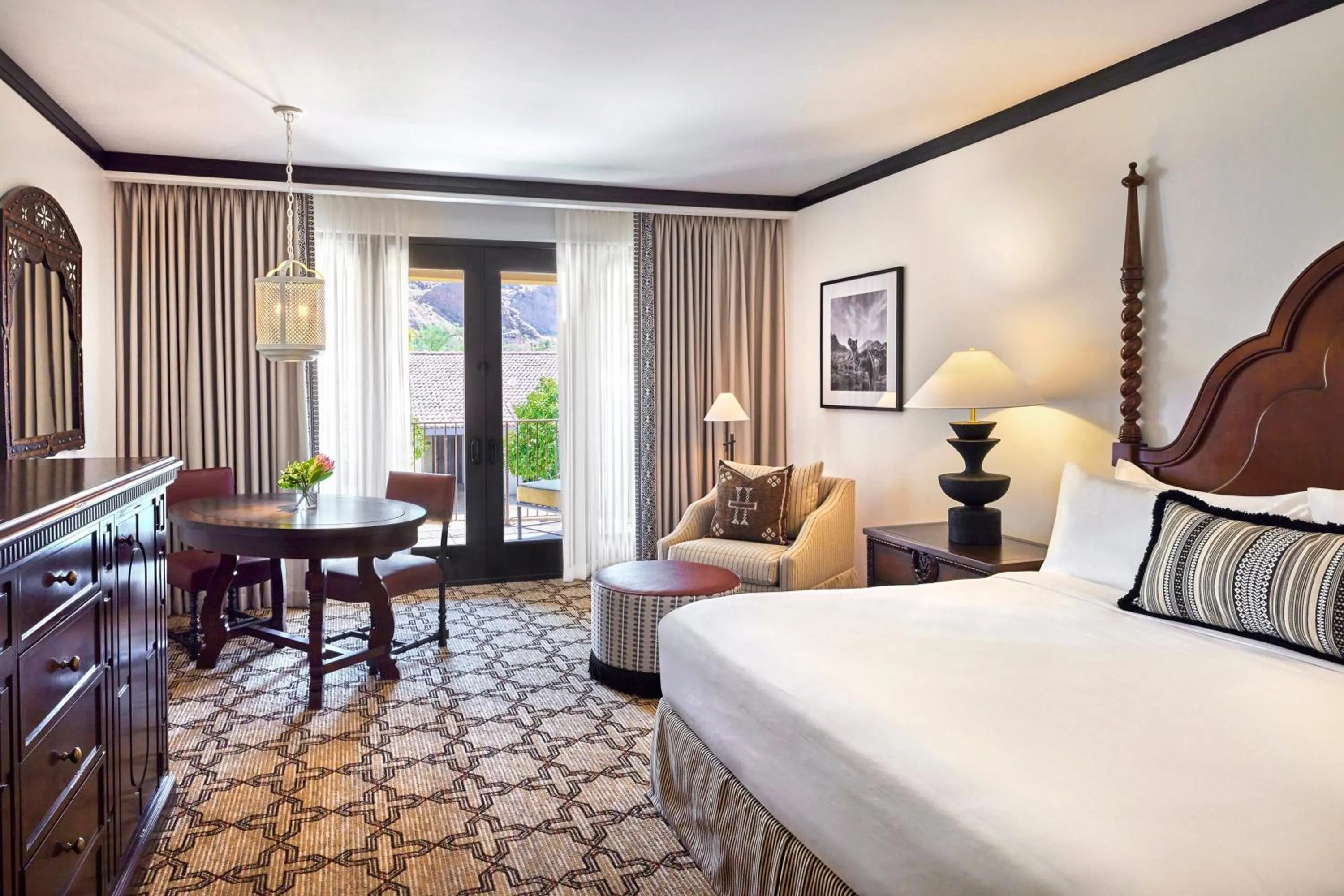 Bedroom, Bed in Omni Scottsdale Resort & Spa at Montelucia