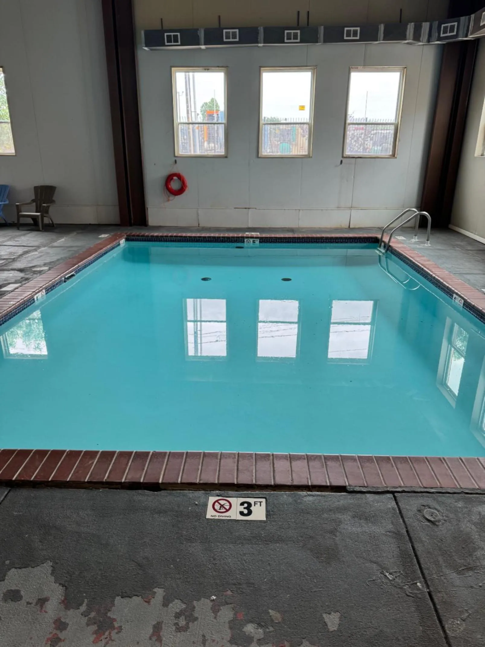 Swimming pool in Super 8 by Wyndham Oklahoma City