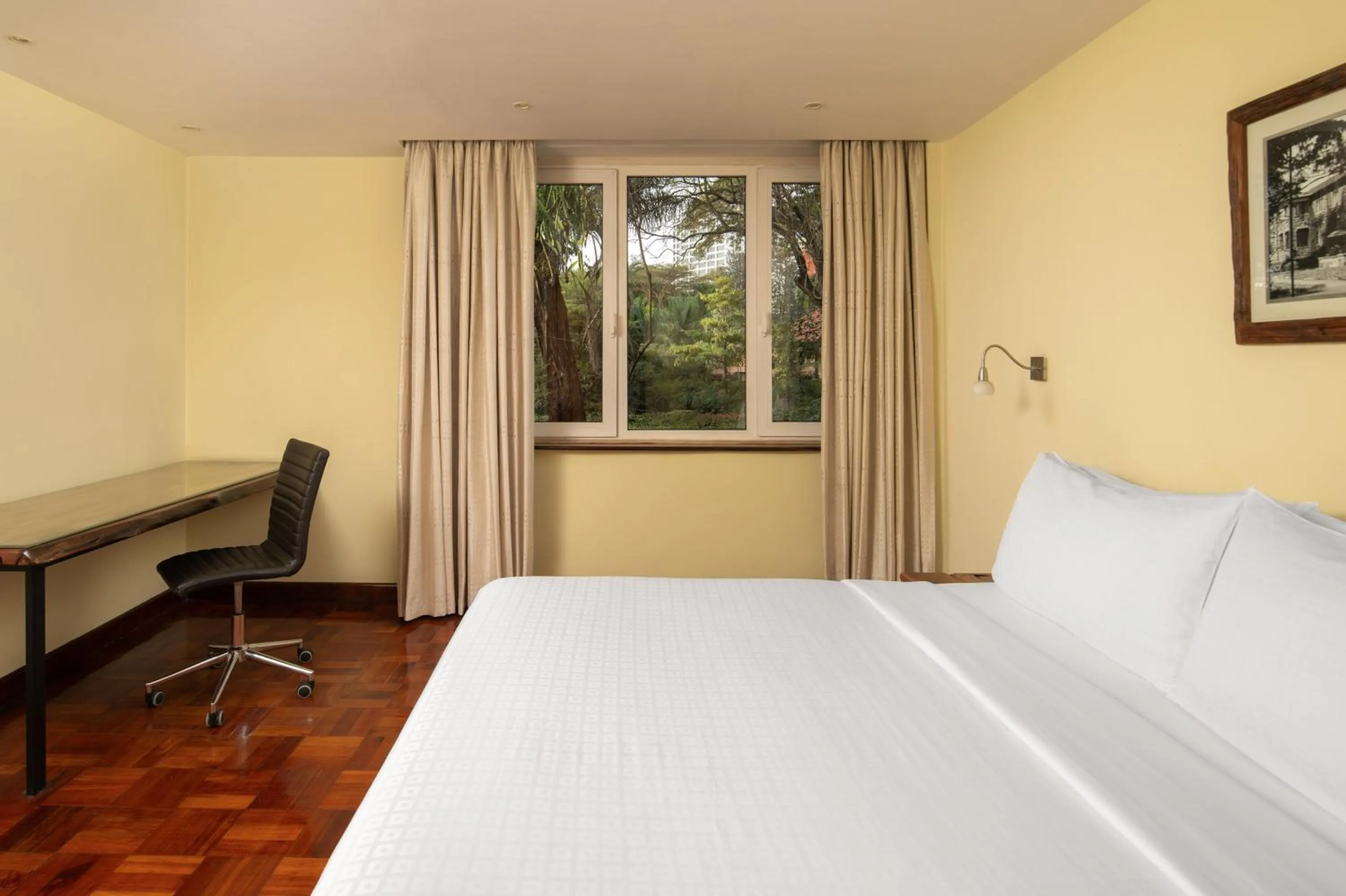 Photo of the whole room, Bed in Fairview Nairobi