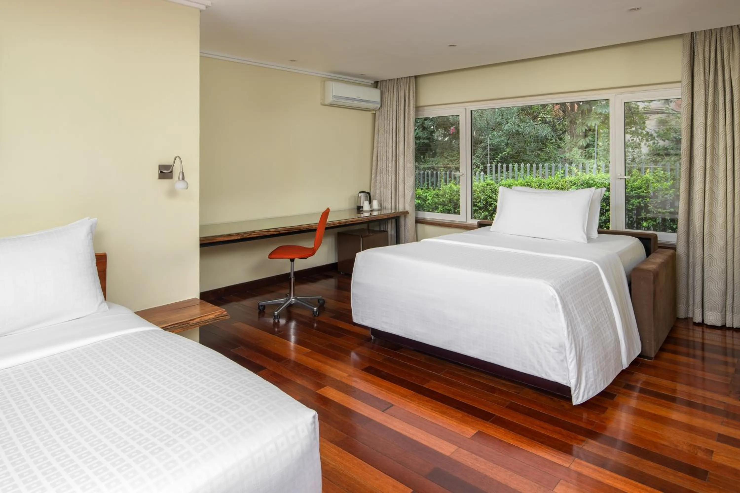 Photo of the whole room, Bed in Fairview Nairobi