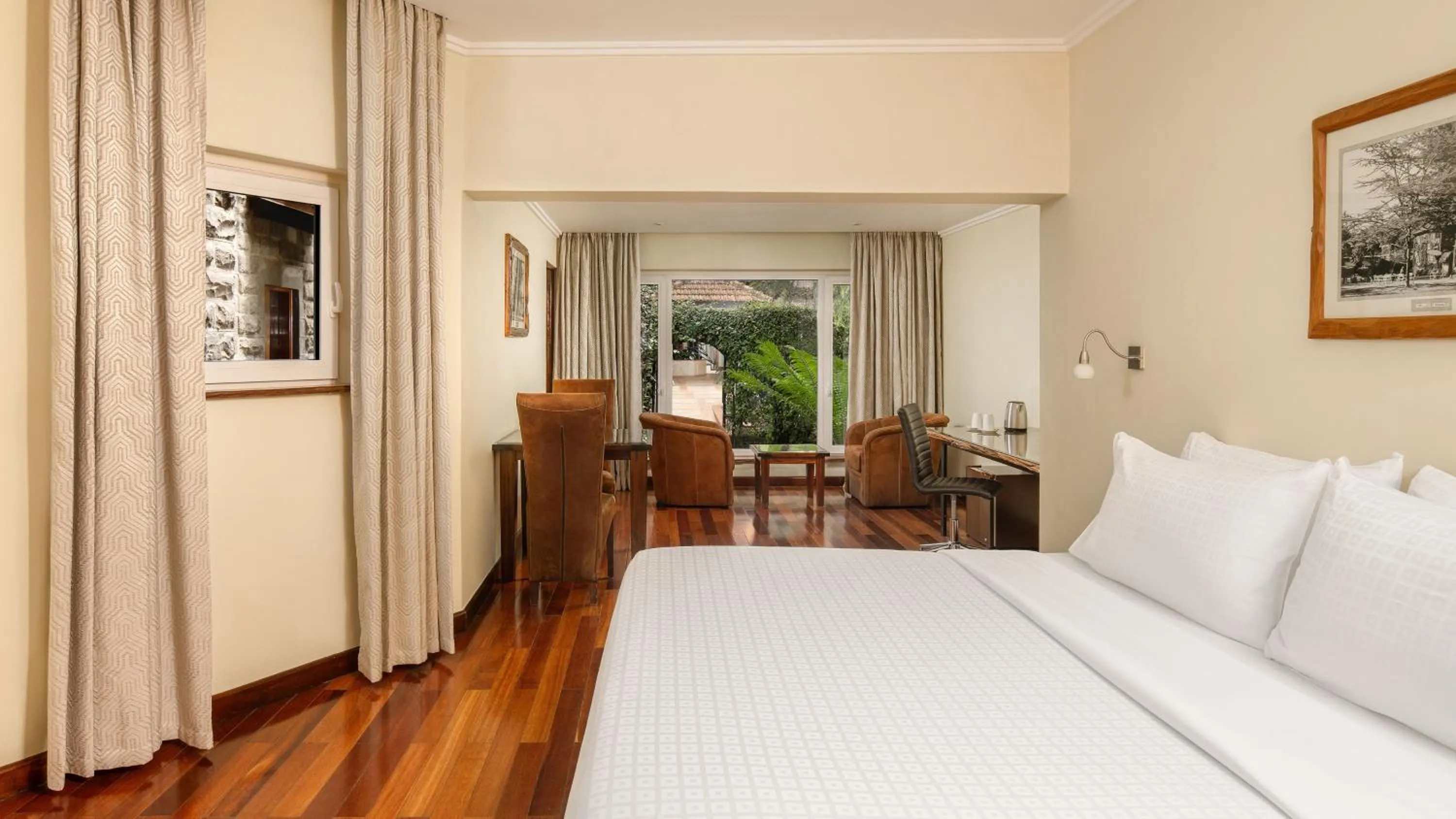 Photo of the whole room, Bed in Fairview Nairobi