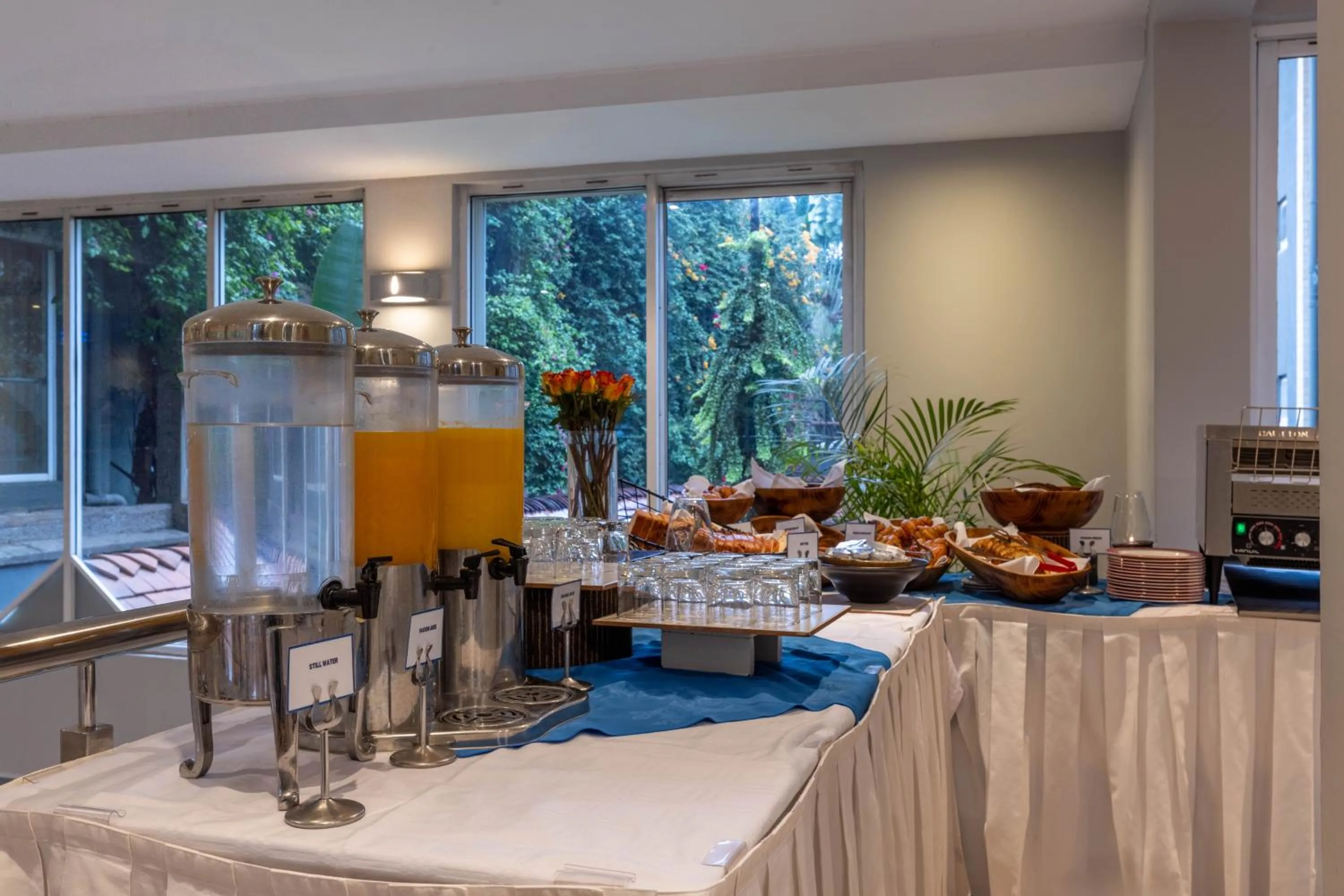 Buffet breakfast in Best Western Nairobi Upper Hill