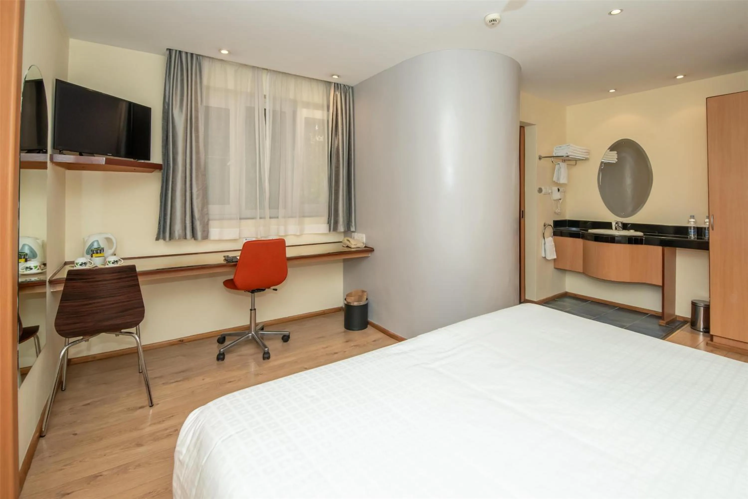 Bedroom, Bed in Best Western Nairobi Upper Hill