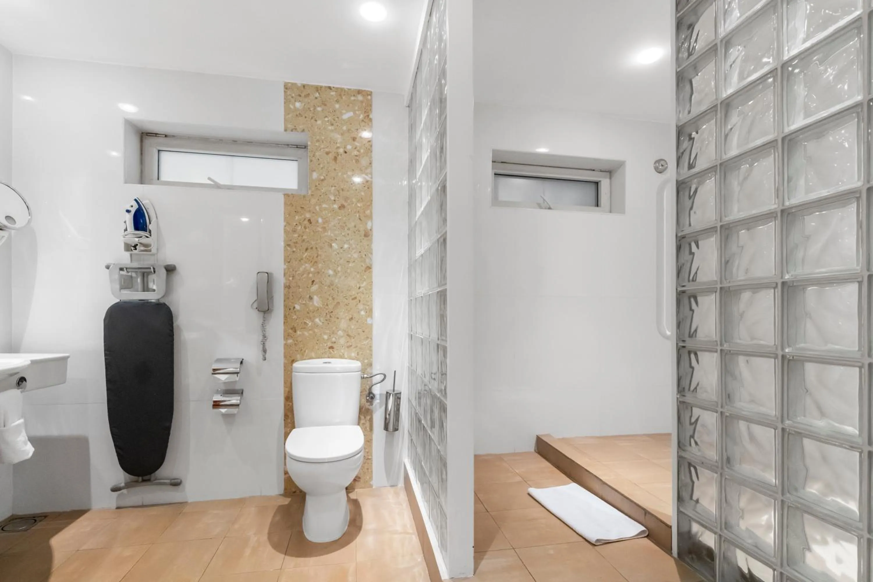 Shower in Best Western Nairobi Upper Hill