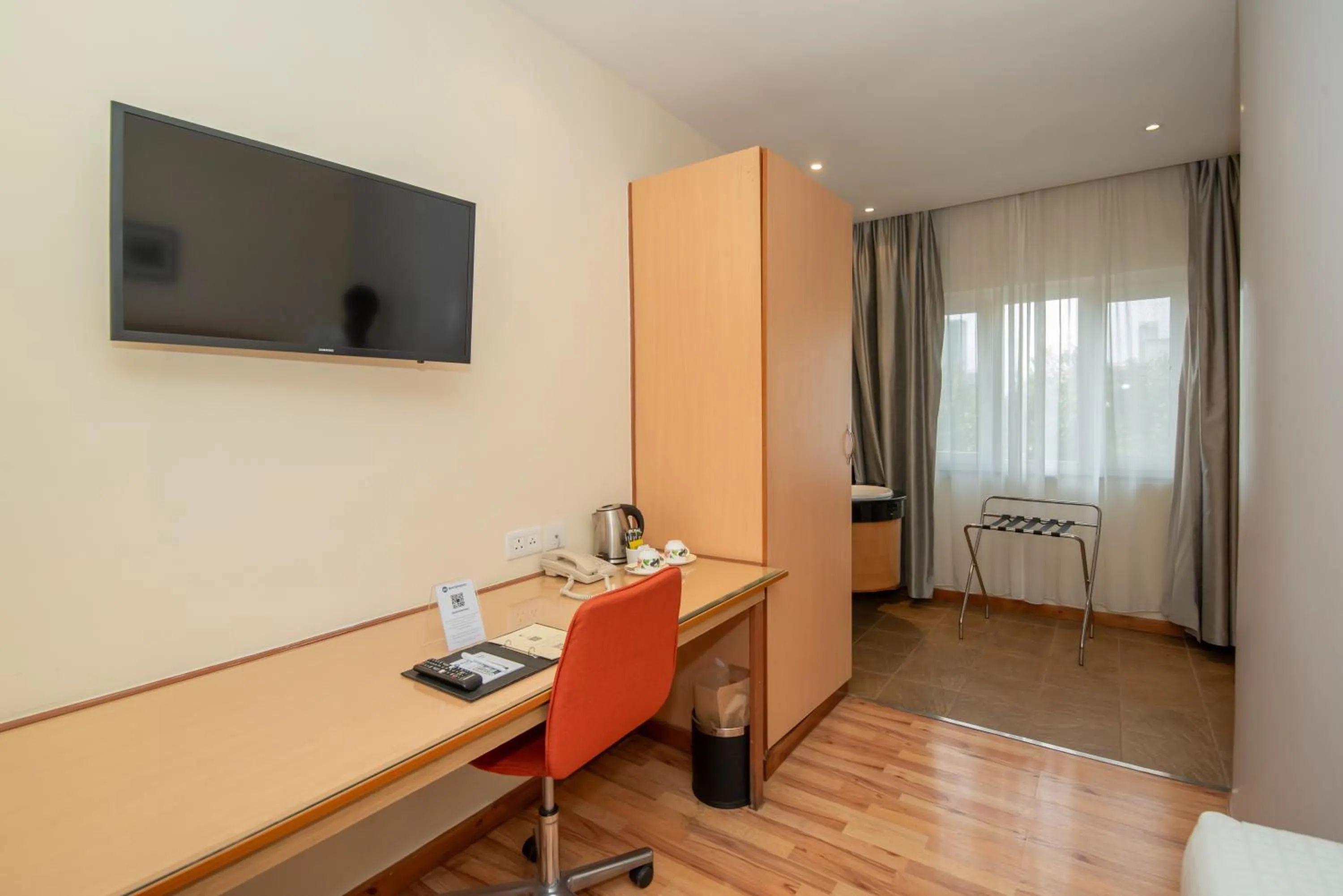 TV and multimedia in Best Western Nairobi Upper Hill